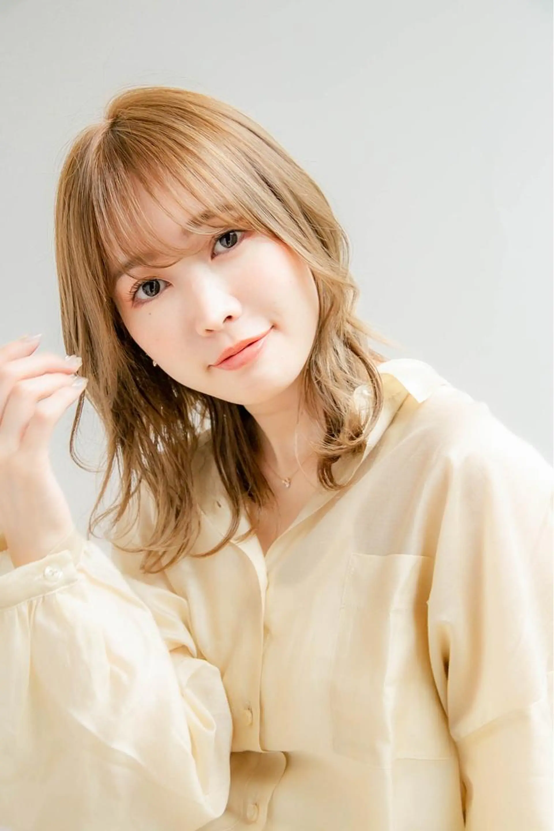 ミディアム 縮毛矯正　髪質改善 韓国風レイヤー　吉田のヘアスタイル