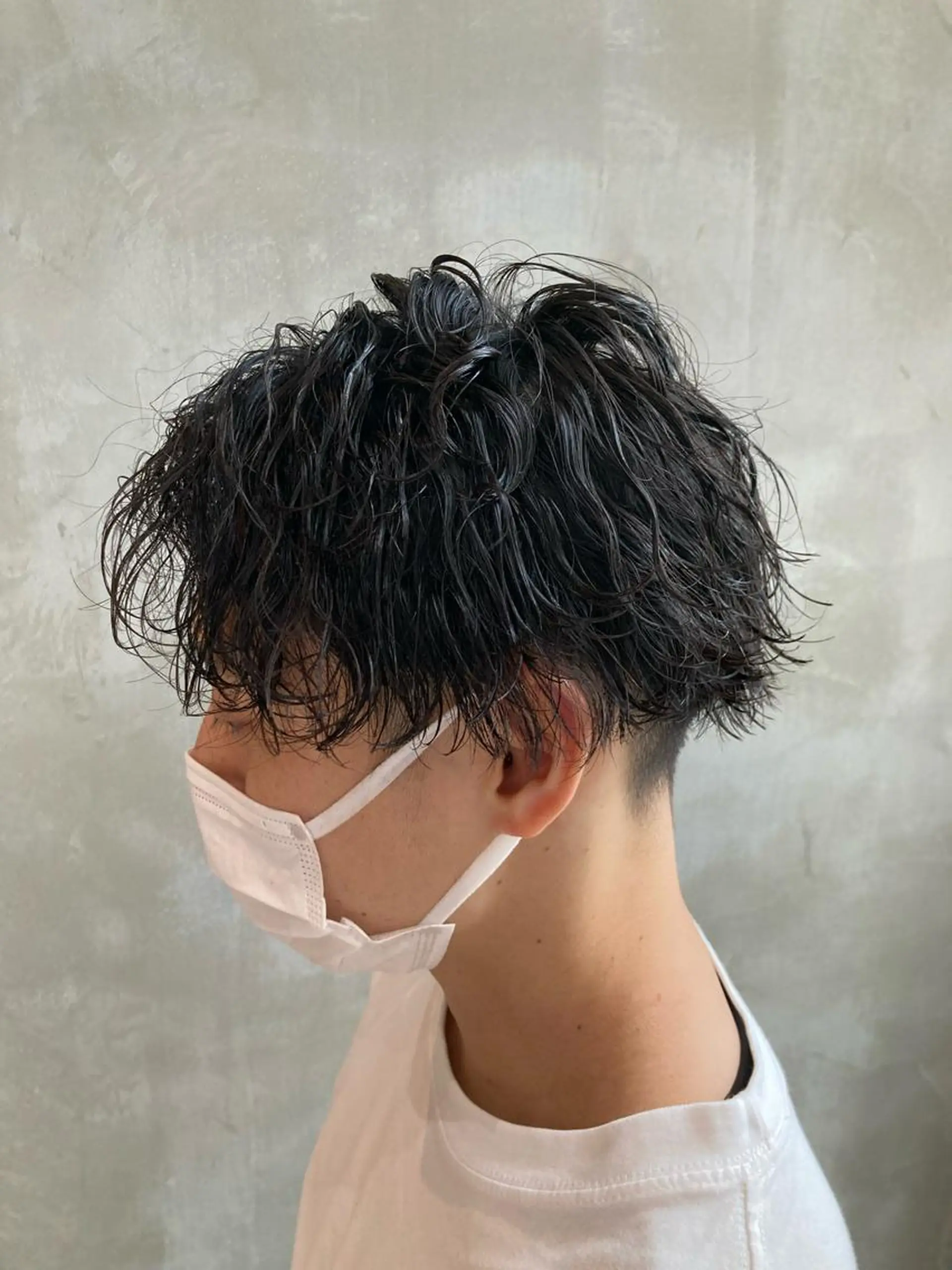 ショート パーマ メンズ メンズパーマ 伸ばしかけ カット パーマ トリートメント 波巻きスパイラルパー マ/シャドウパーマ駿のヘアスタイル