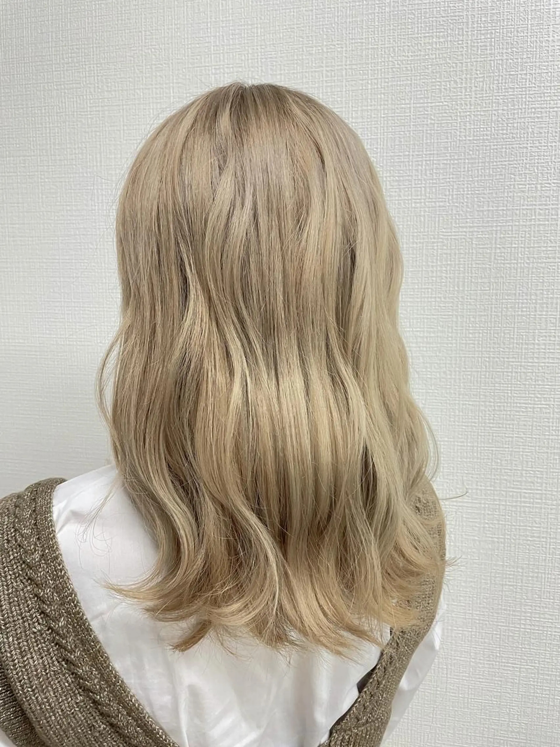 ロング カラー ベージュカラー ホワイトベージュ ヘアカラー 中国人美容師／透明感 縮毛矯正/ジャックのヘアスタイル