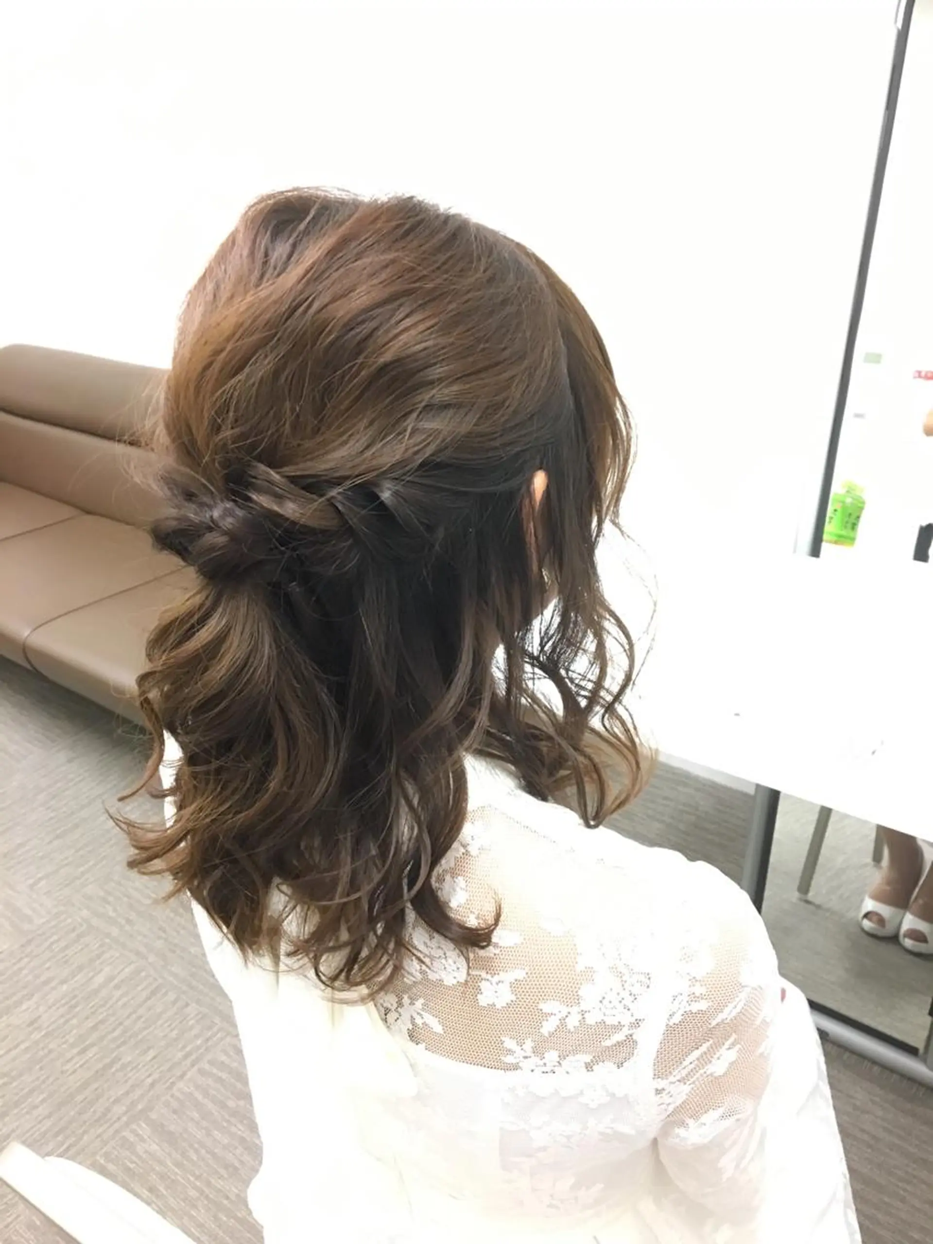 ミディアム ブリーチなしダブル/ レイヤーカット 小棹のヘアスタイル