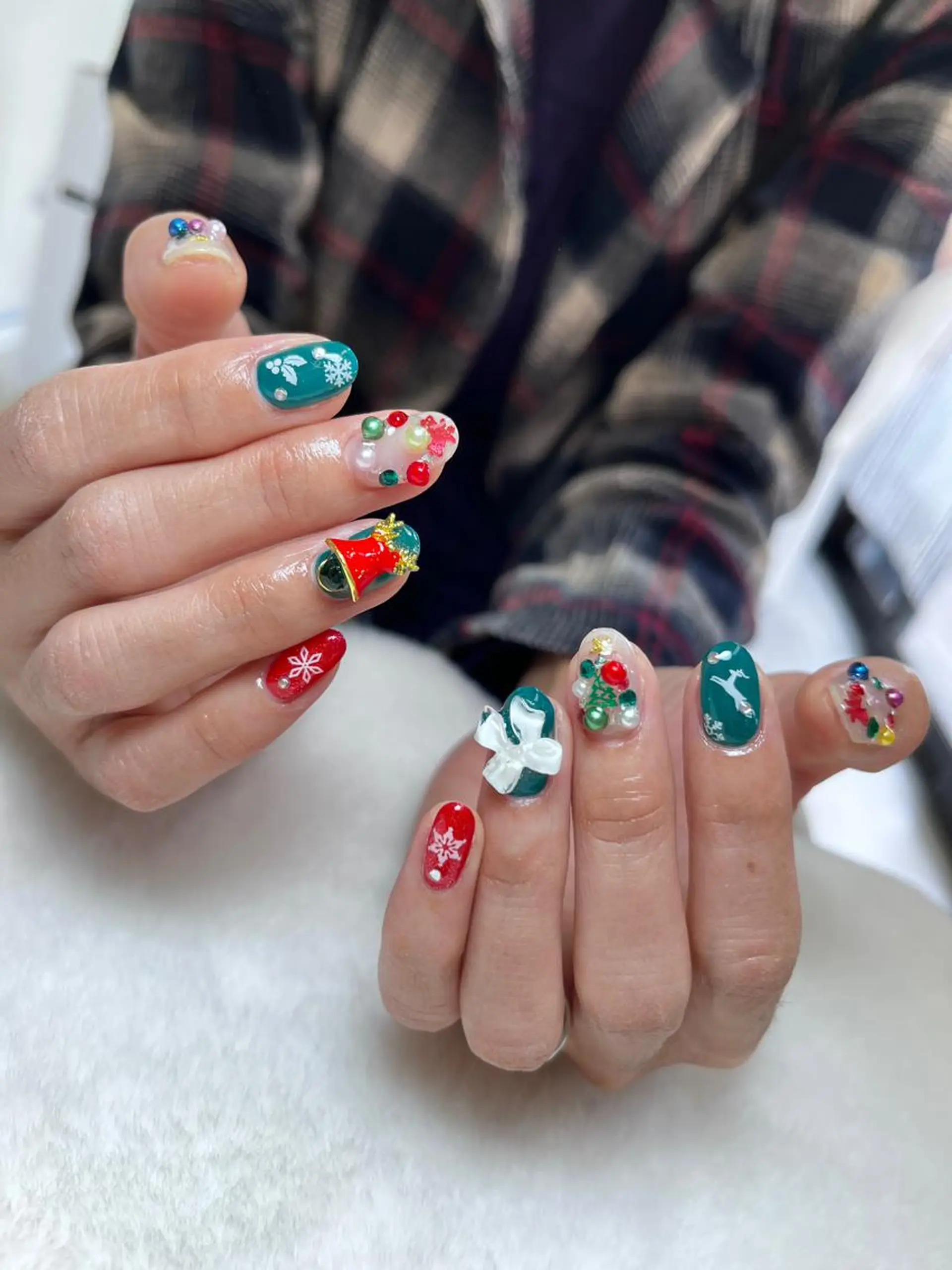 ネイル Flowerネイルサロン所属・. yukiのネイルデザイン