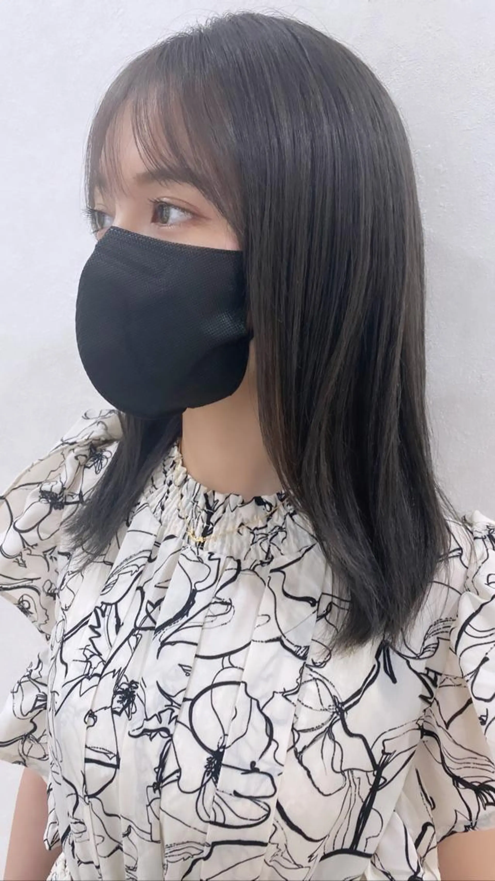 セミロング カラー 🌿縮毛矯正/ 髪質改善🌿コバヤシのヘアスタイル