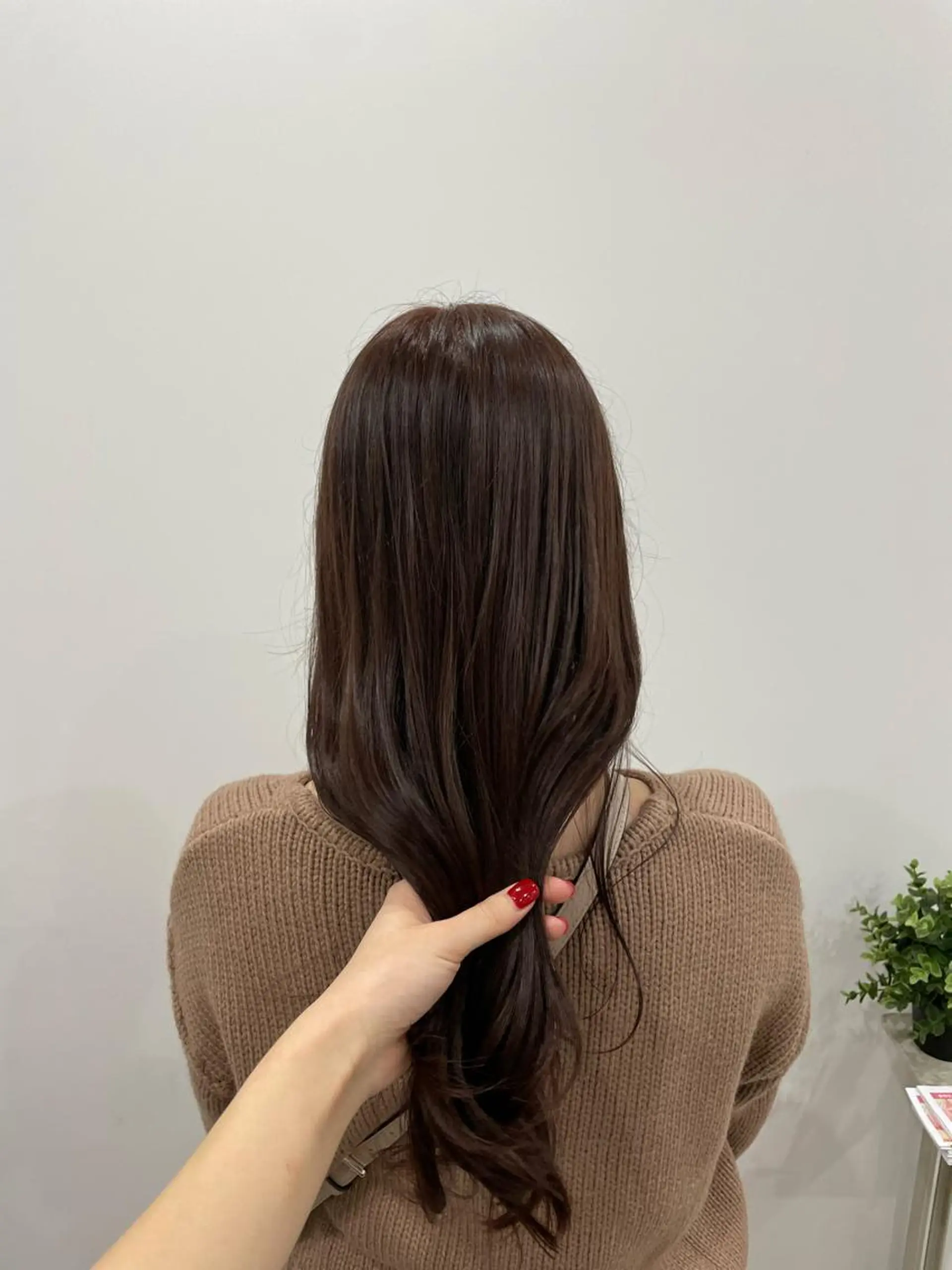 ロング カラー ブラウンカラー ピンクカラー カット ヘアカラー トリートメント ニシザカ マナのヘアスタイル