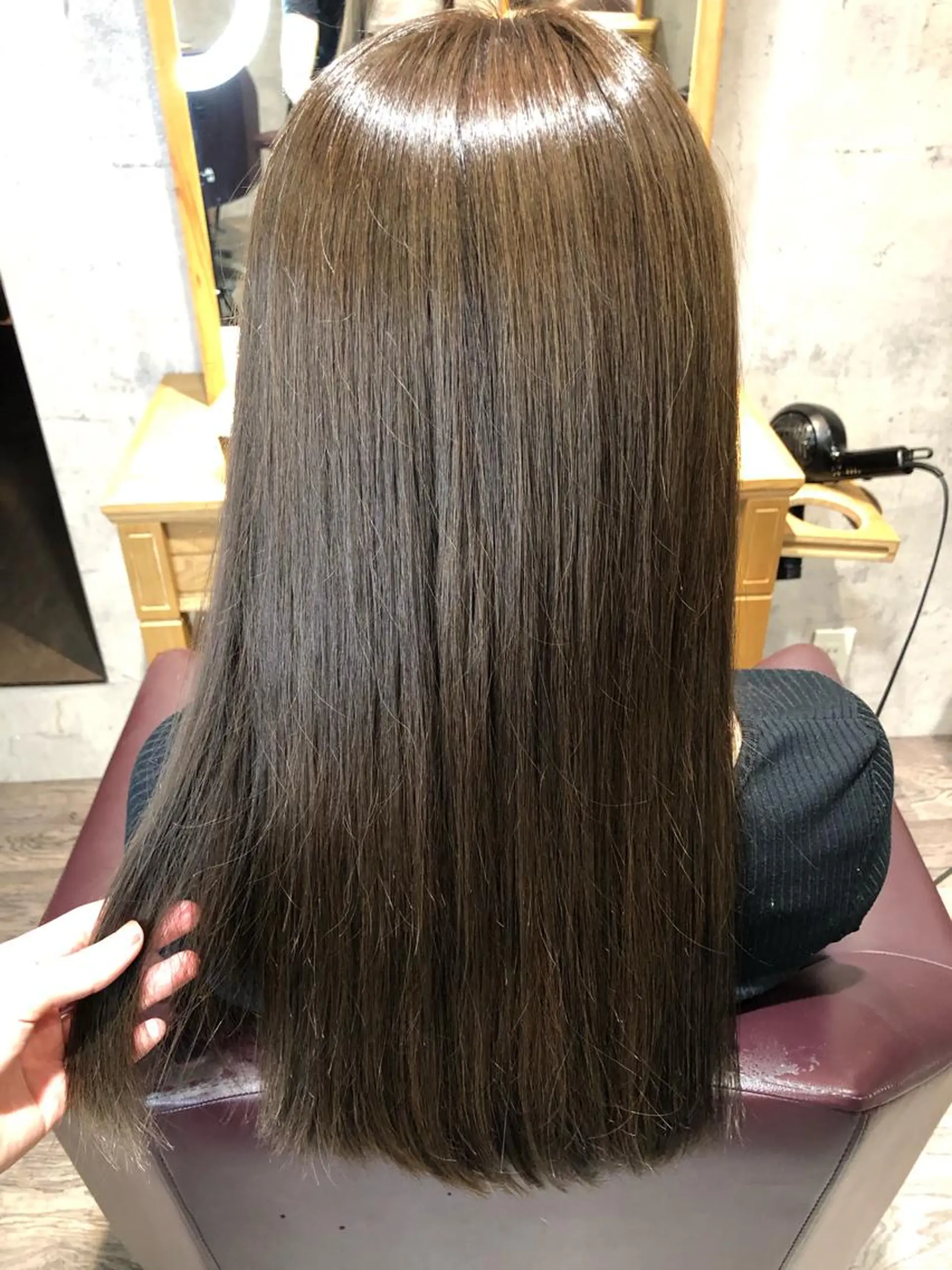 セミロング 🦄艶カラー×韓国 NANA💎🐬のヘアスタイル