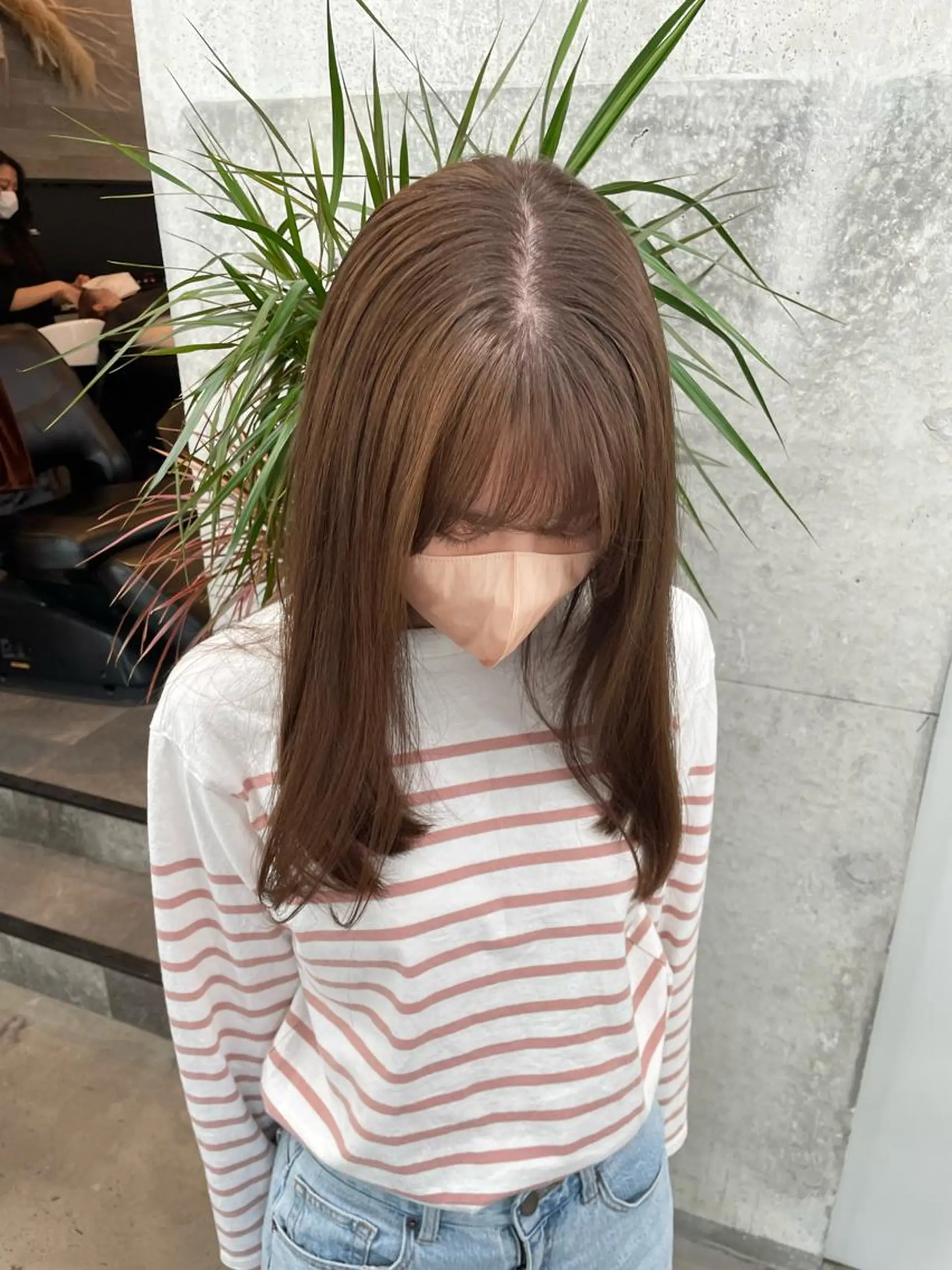 セミロング カラー yuika .のヘアスタイル