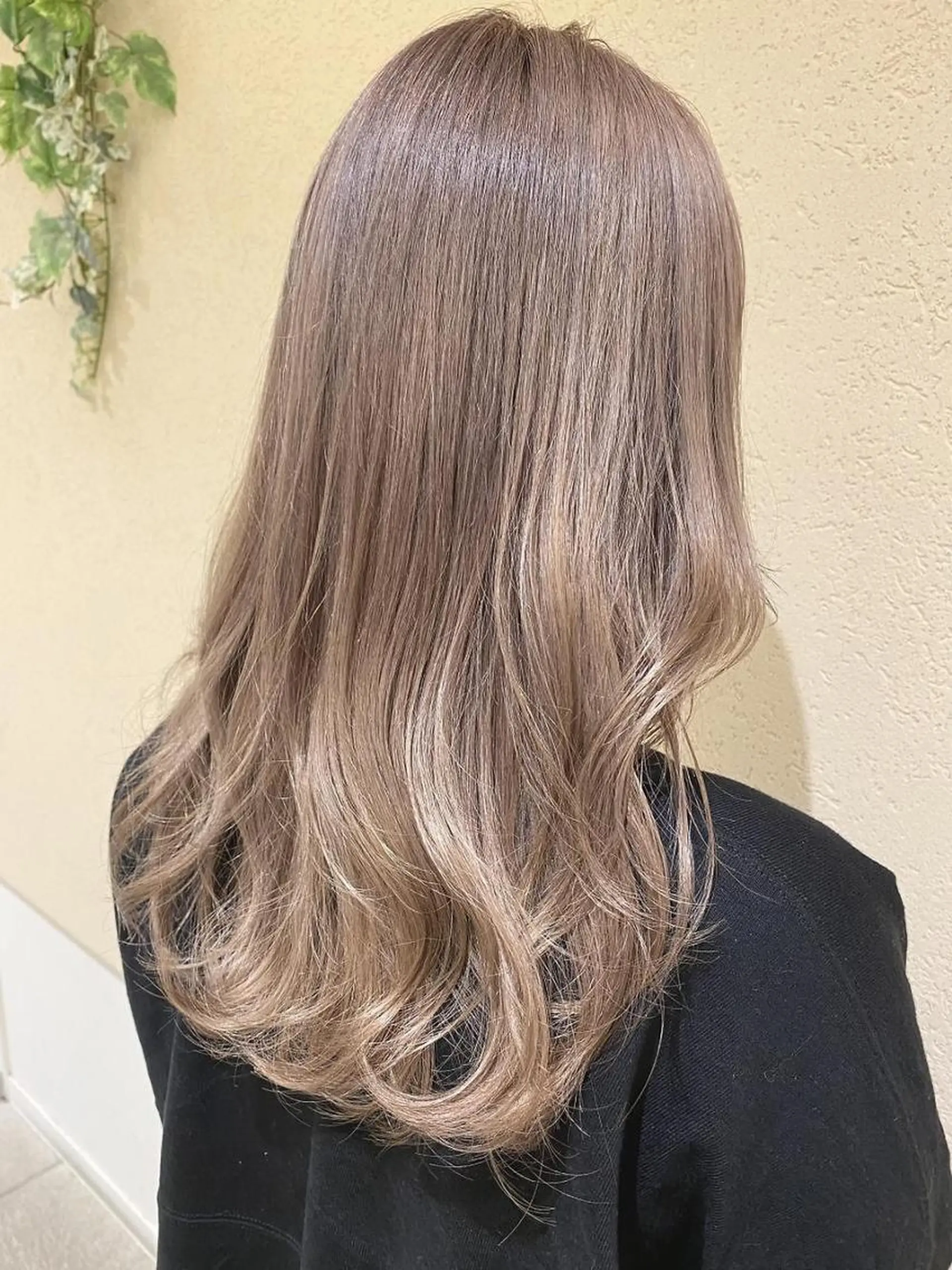 ミディアム カラー シャドールーツ美容師 篠原康太のヘアスタイル