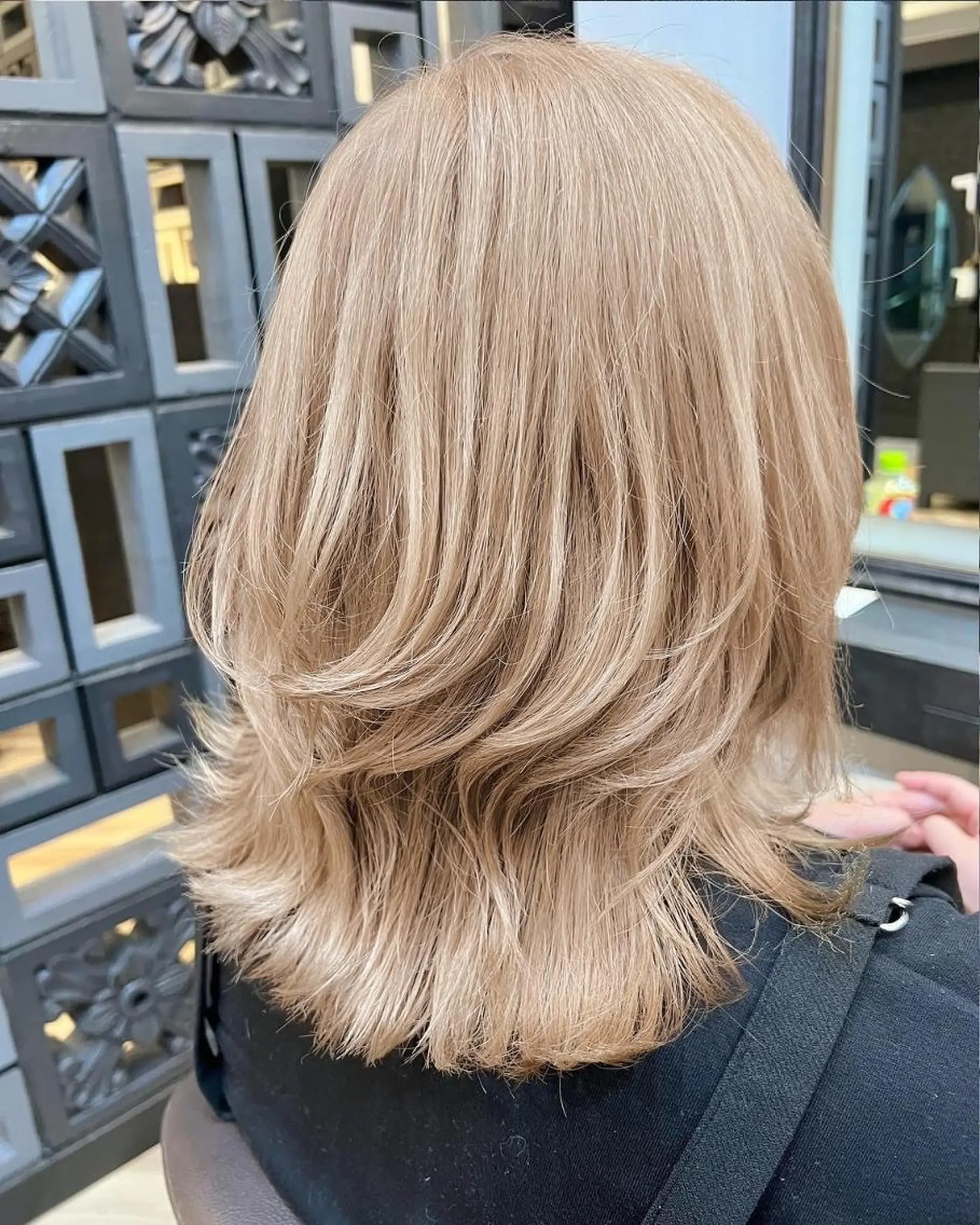 ミディアム fiti 港南台店のヘアスタイル