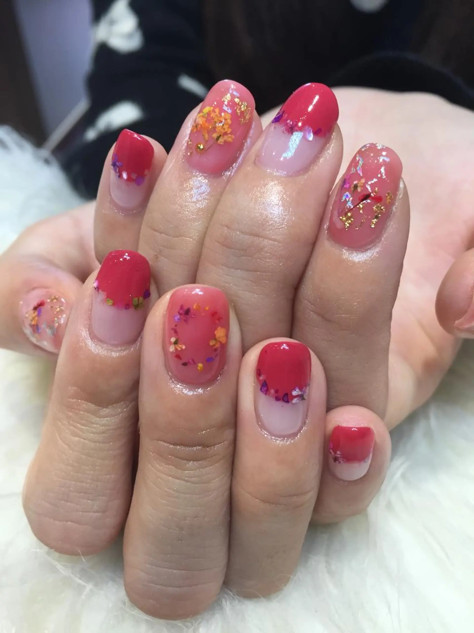 ネイル クリアネイル 赤色 EARTH nanaのネイルデザイン