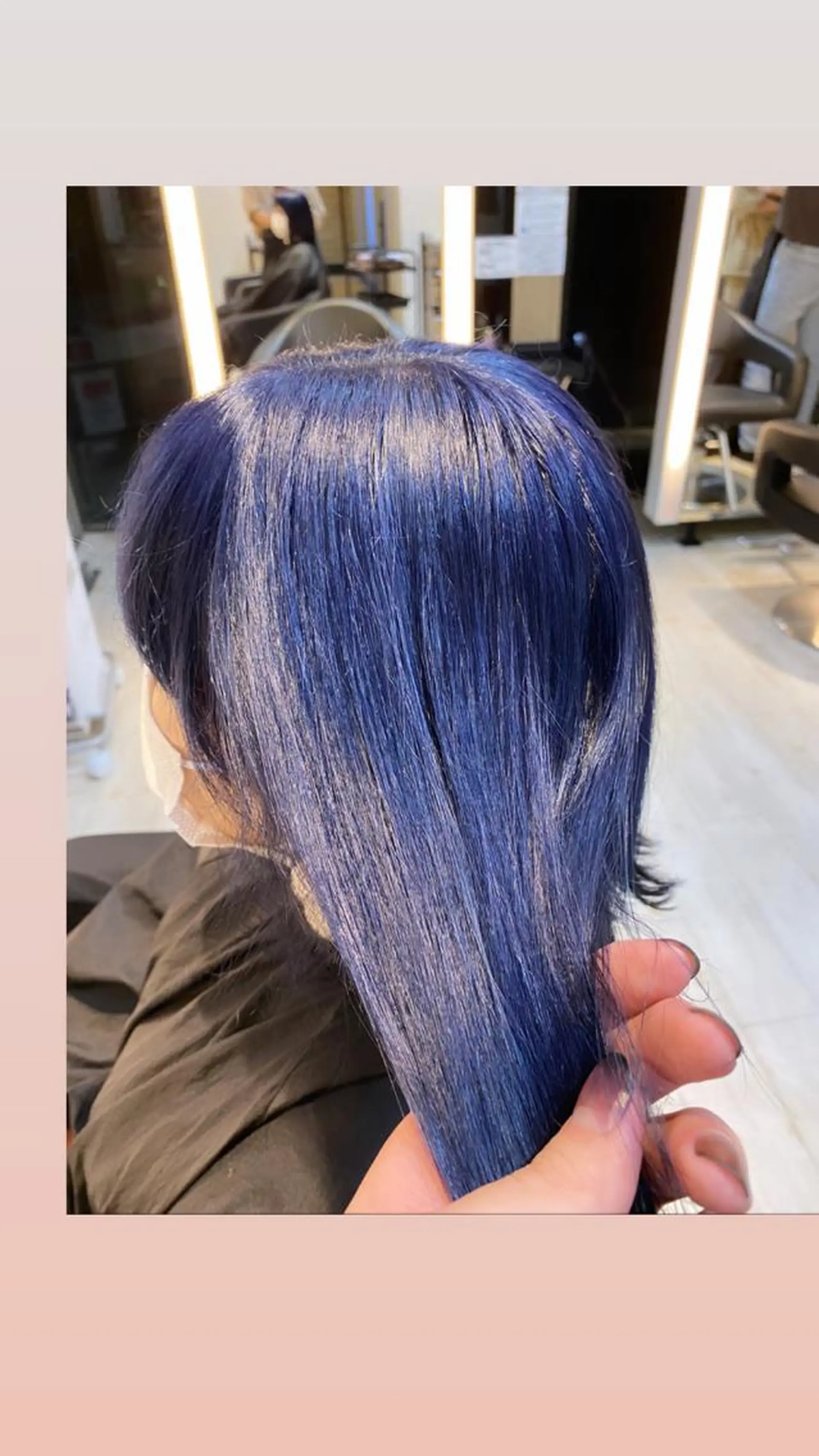 ミディアム カラー ブルーカラー ブルーバイオレット バイオレットカラー 鈴木/ミルクティー/ ブリーチ/ボブ/のヘアスタイル