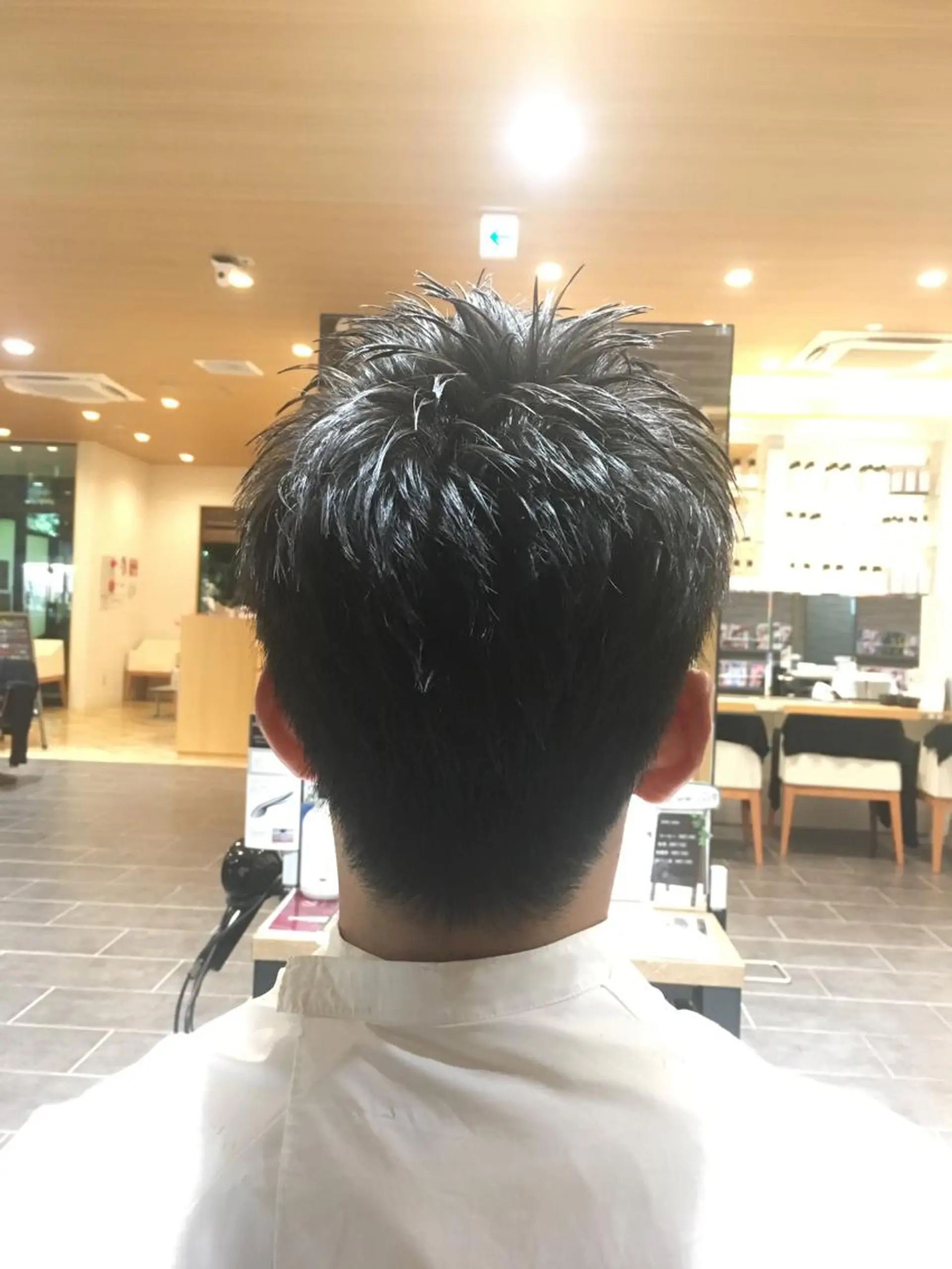 ショート メンズ 吉村 周馬のヘアスタイル