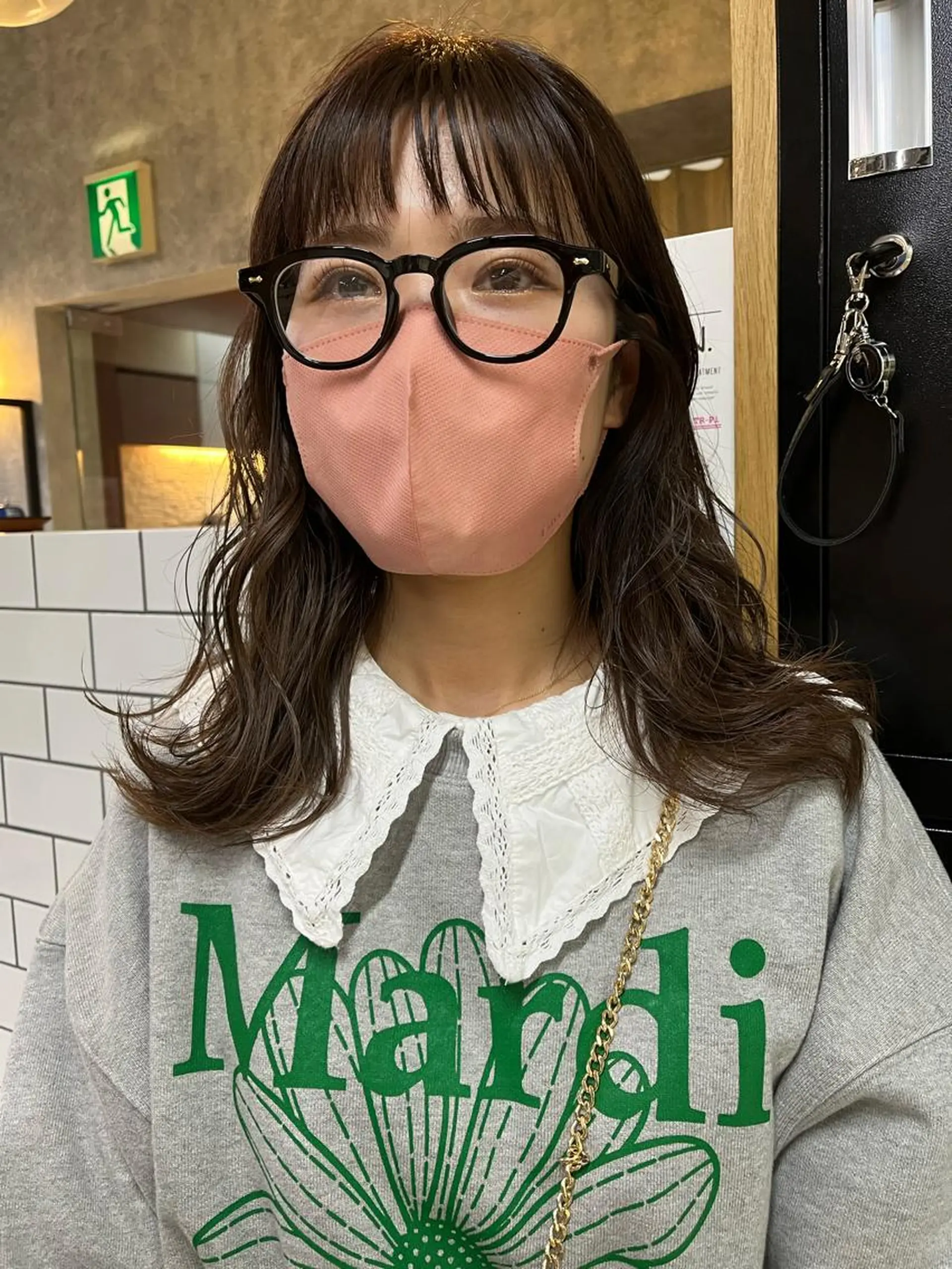 セミロング カラー グレージュ 細川 夕利亜のヘアスタイル