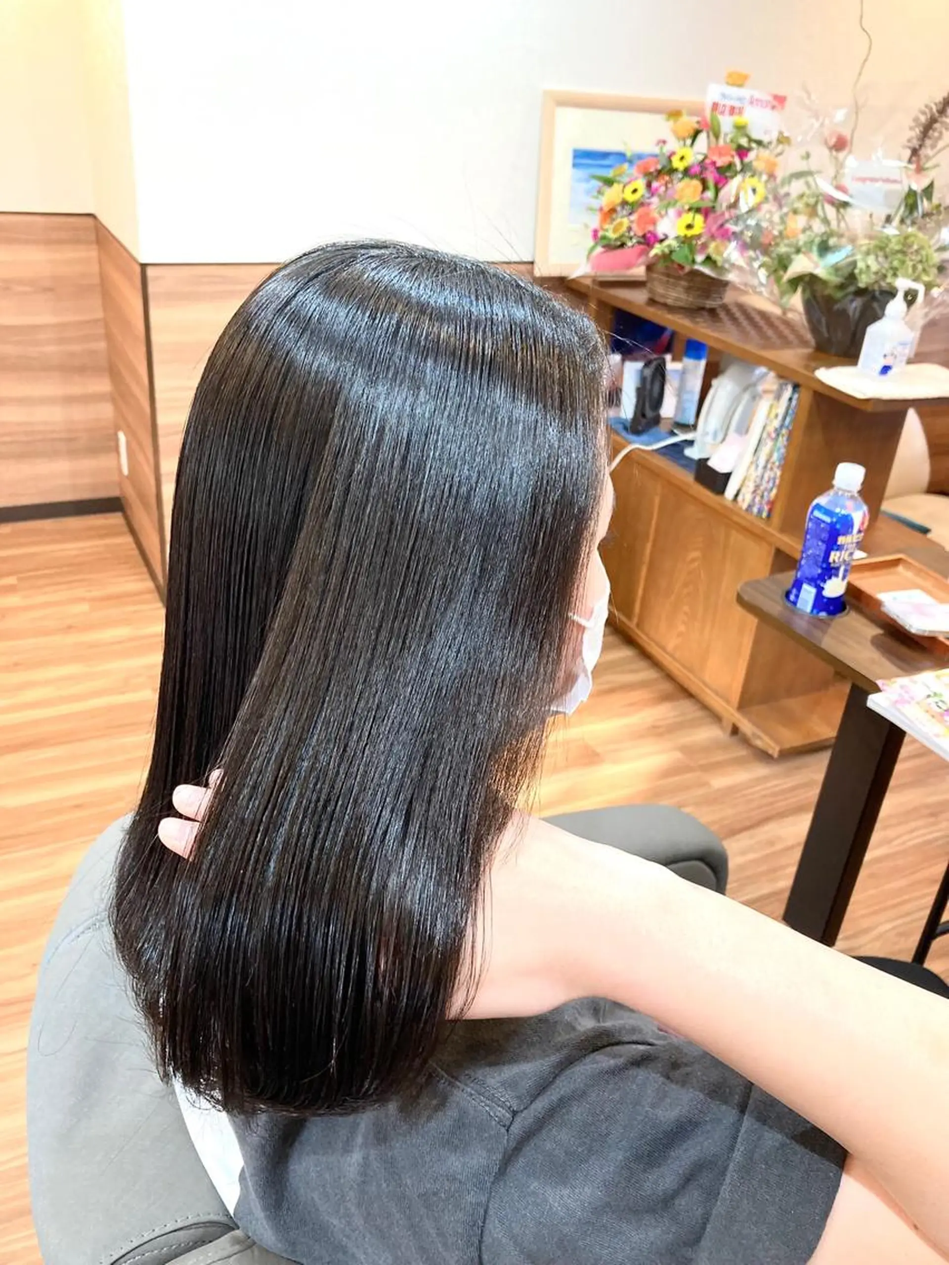 セミロング カラー Annon プライベートサロンのヘアスタイル