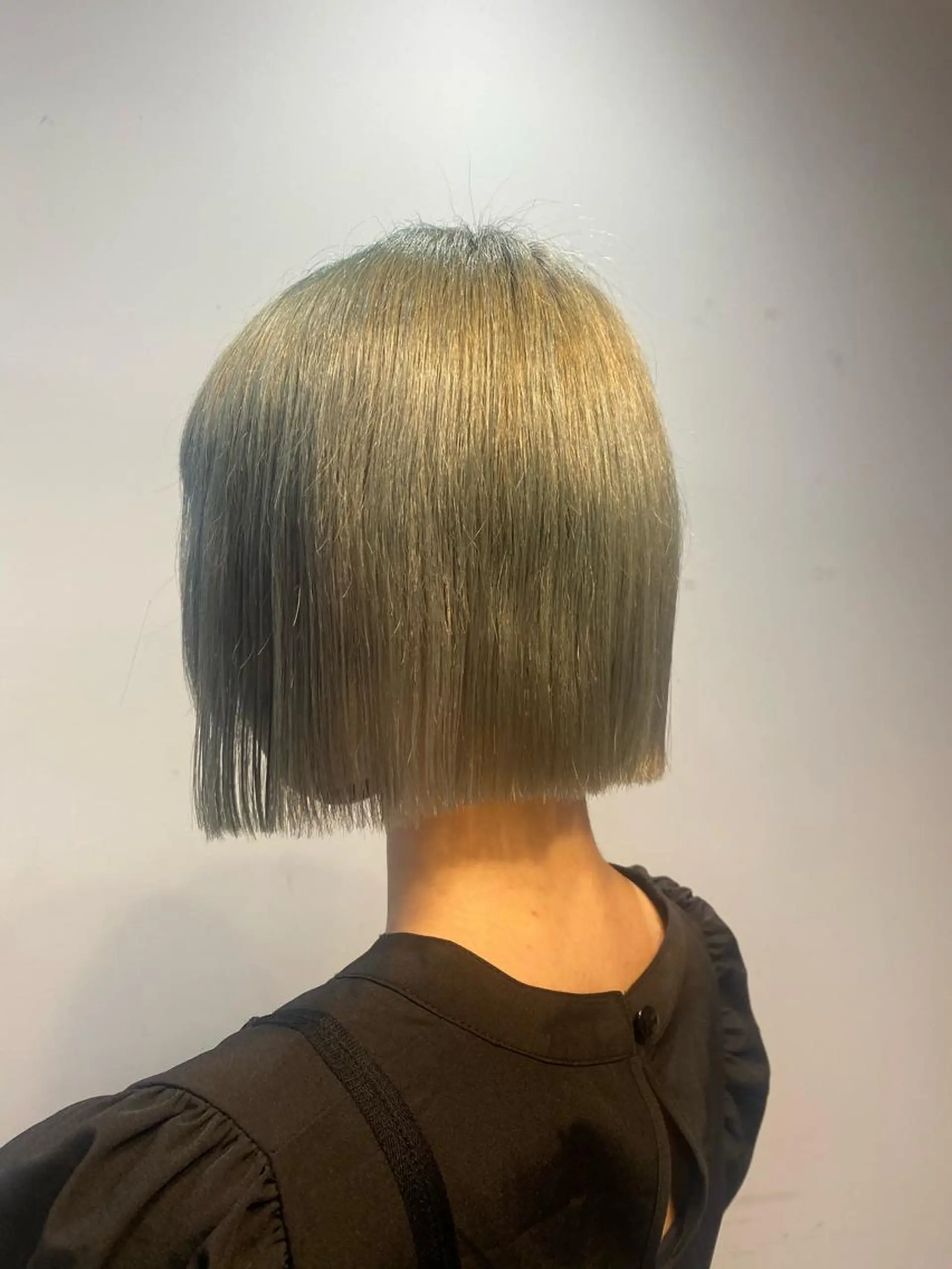 ミディアム ∴Sanae. ∴ トータルビューティーのネイルデザイン