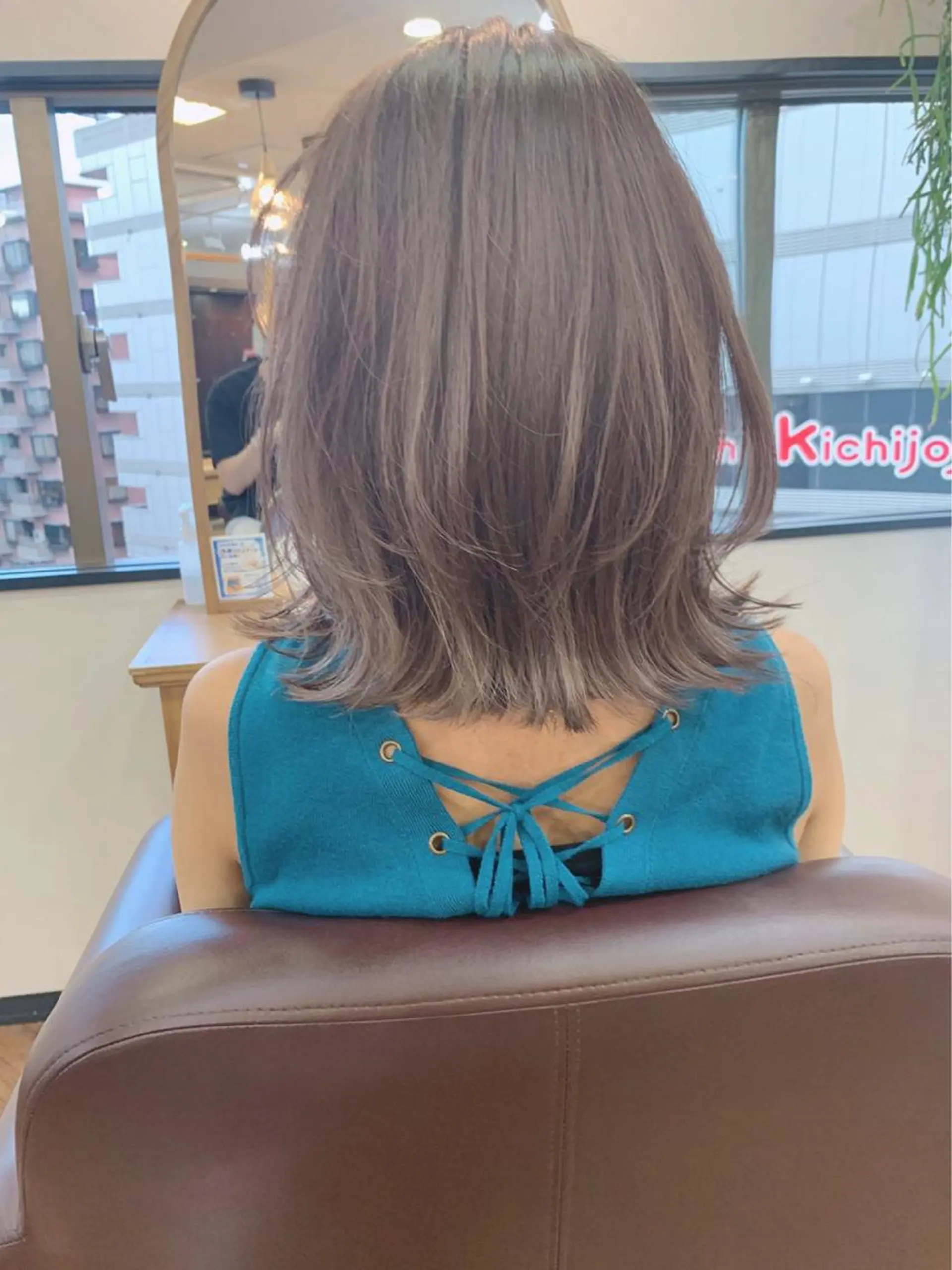 セミロング カラー レイヤーカット ✨️進藤ひかりのヘアスタイル