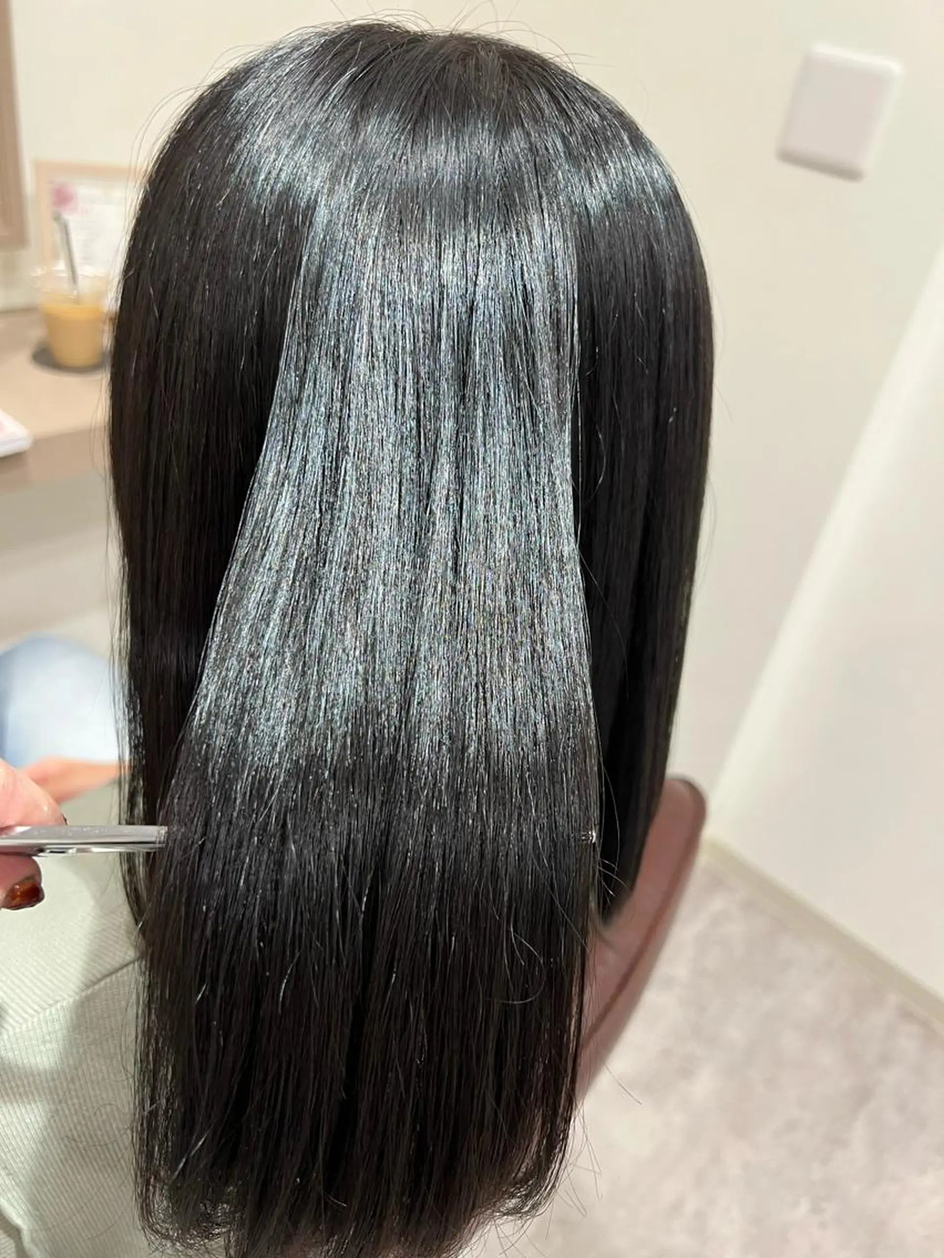 ミディアム ヘアカラー 縮毛矯正 井上 美春のヘアスタイル