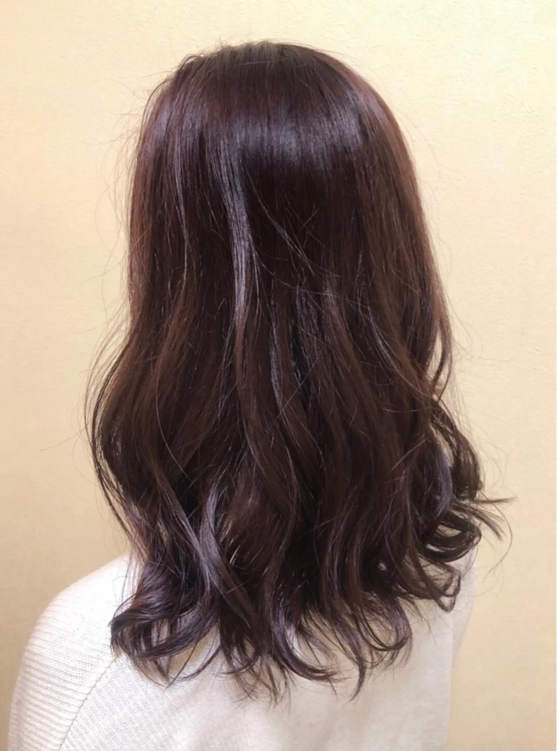 セミロング fuuga春日部店所属・艶髪髪質改善🐰🫧 ai🩵のヘアスタイル