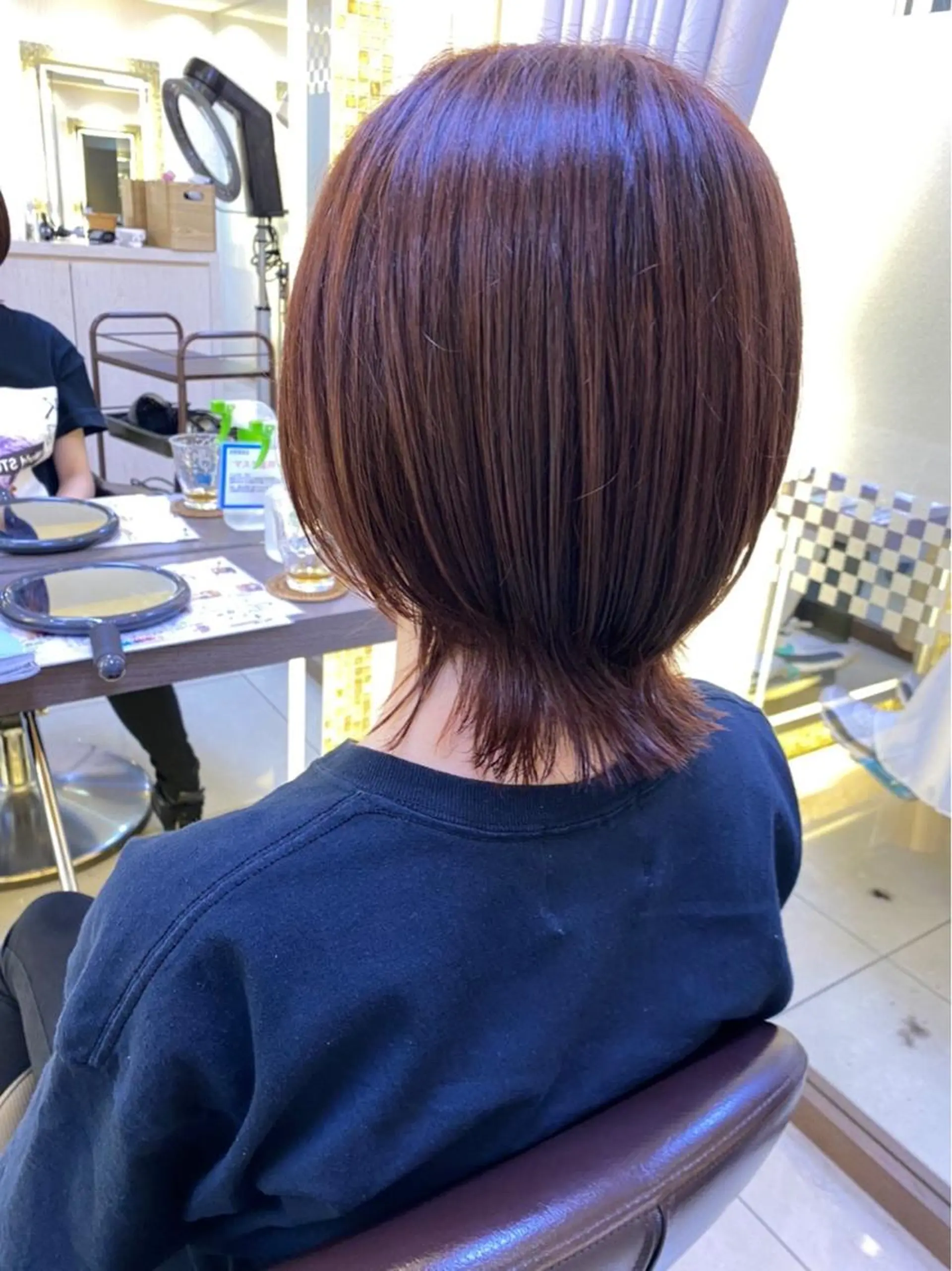 ショート カラー ブラウンカラー レッドカラー レッドブラウン ウルフカット ✨垢抜け✨3Dカラー 山本美侑のヘアスタイル