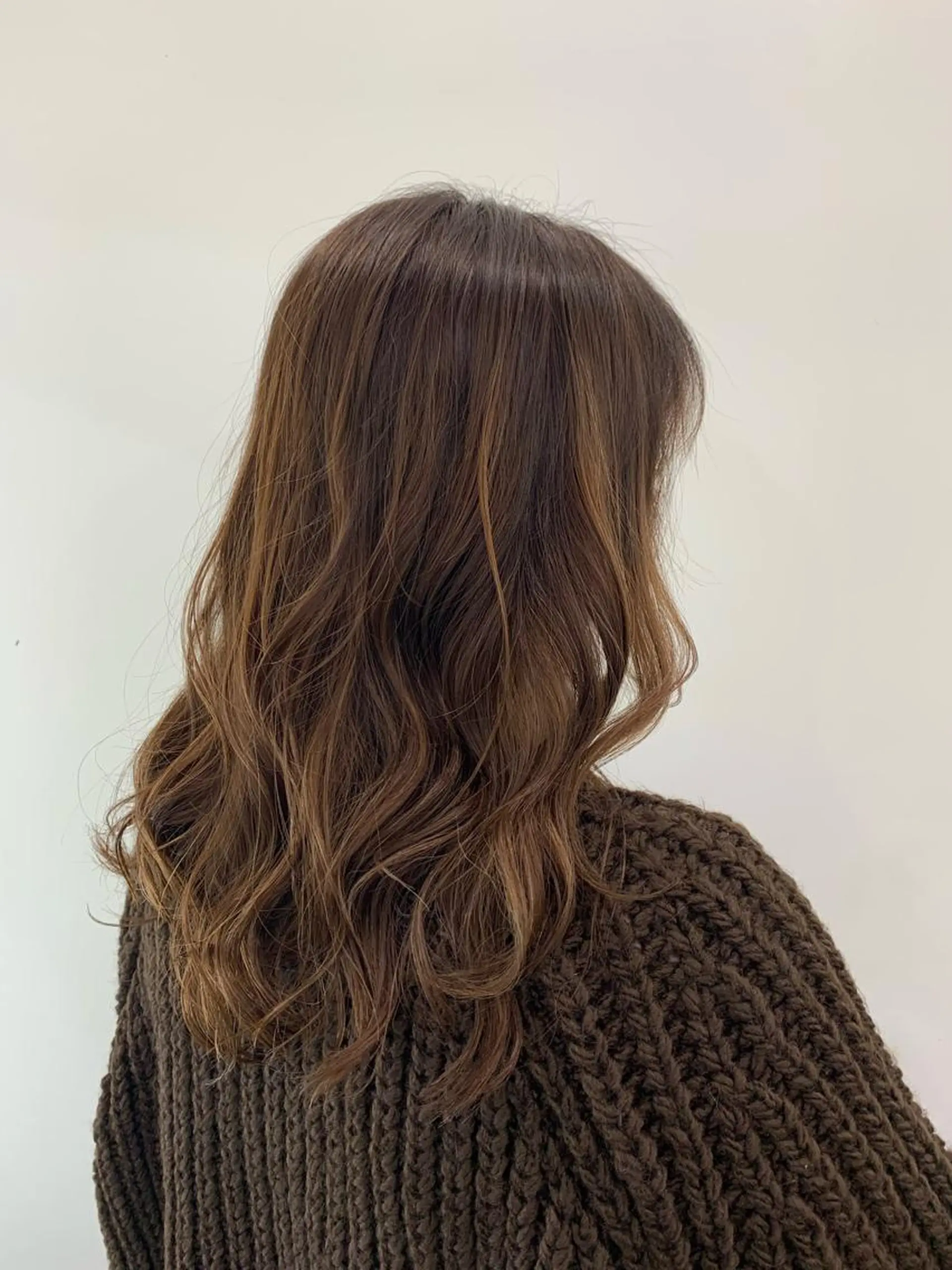 セミロング カラー ヘアアレンジ 新宿/小顔レイヤー/ 顔まわり/西慶太朗のヘアスタイル