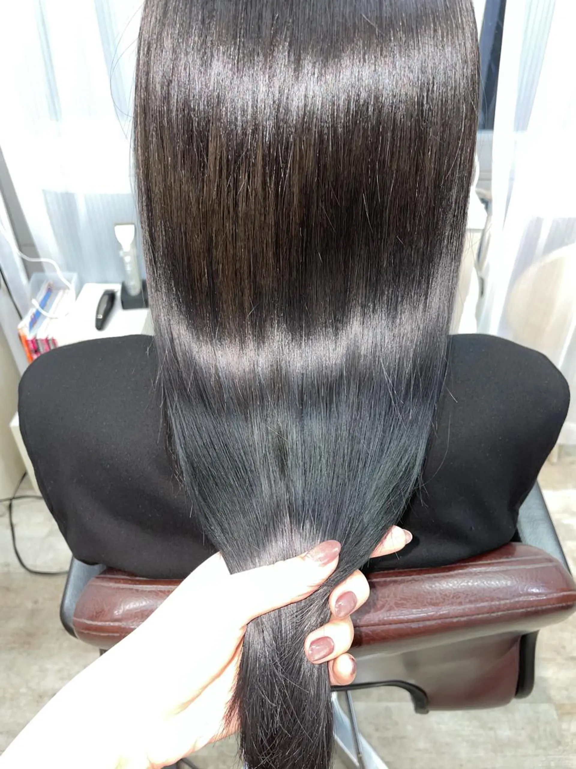 セミロング カラー ヘアカラー トリートメント 韓国ヘア🤍髪質改善 🇰🇷AKANEのヘアスタイル