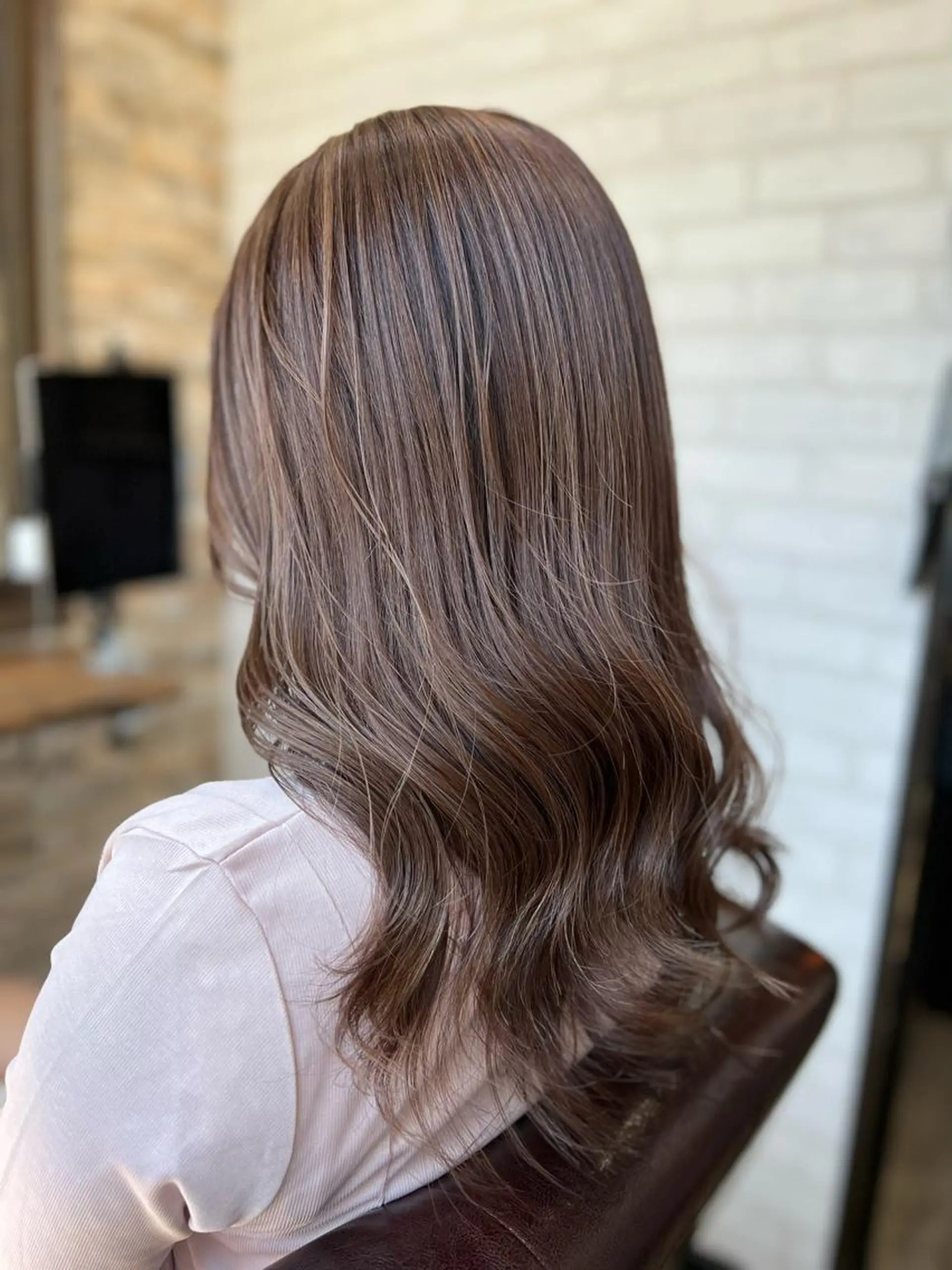 セミロング カラー ピンクカラー 多賀 順平のヘアスタイル