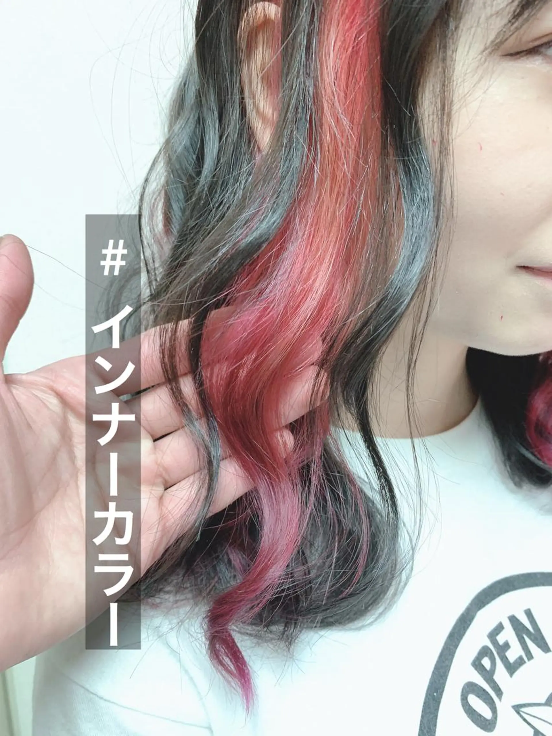 セミロング アッシュ ハイライト ヘアカラー Selene hair OSAKAのヘアスタイル