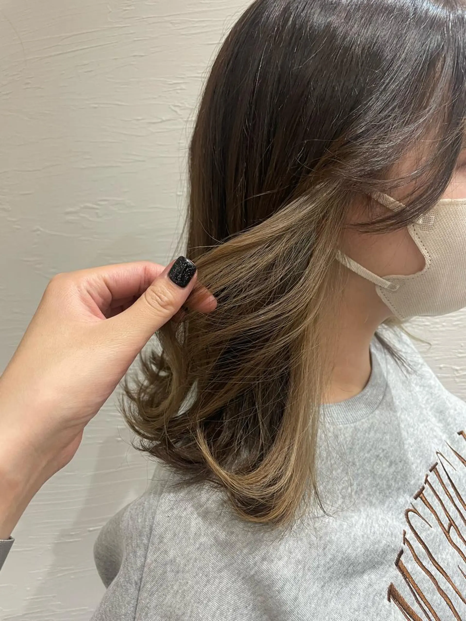 ミディアム Ansur mimi所属・堀口 鈴花のヘアスタイル