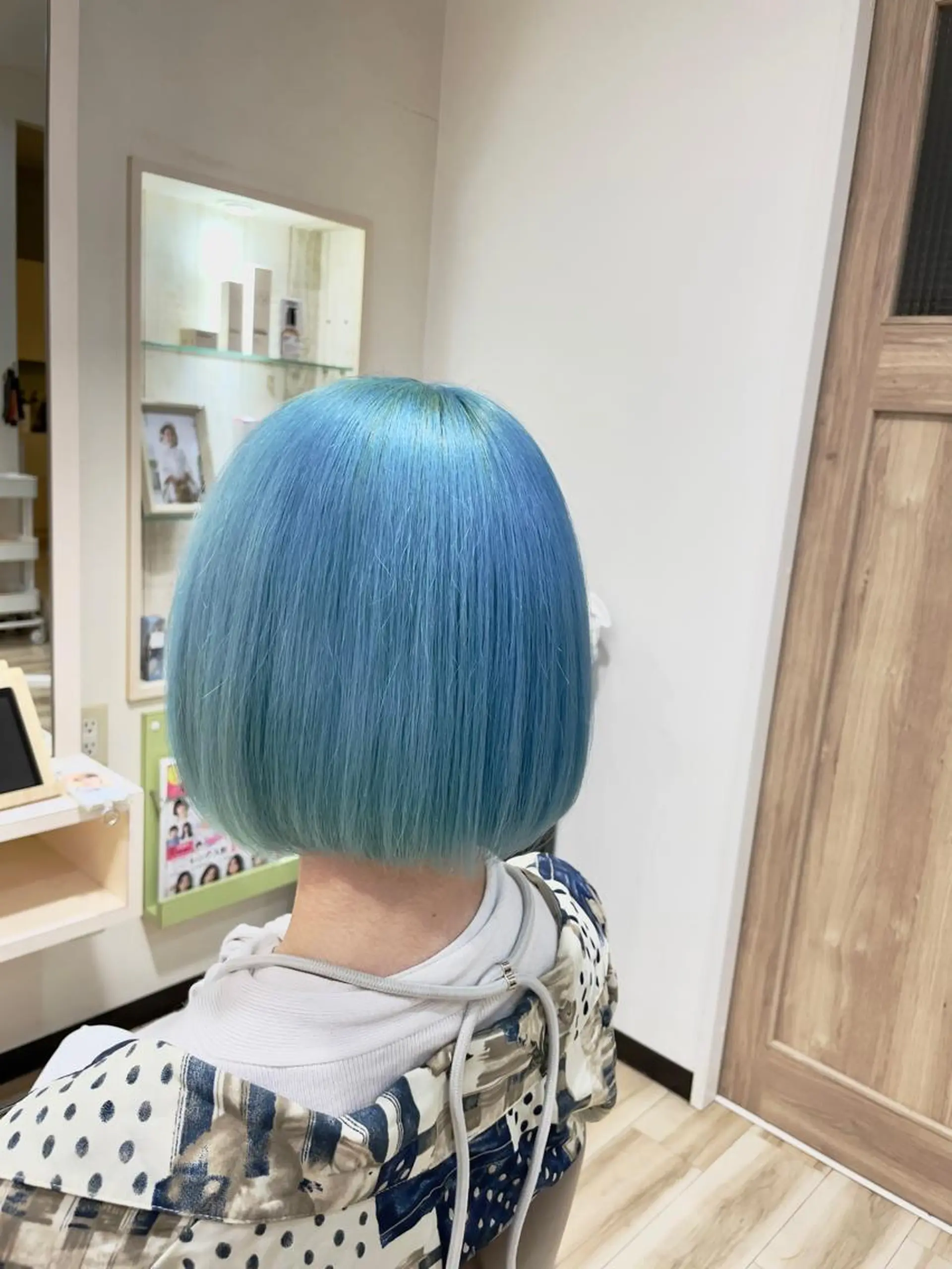 ショート カラー 🌈派手髪ハイトーン 🌈鈴木亮太🌈のヘアスタイル