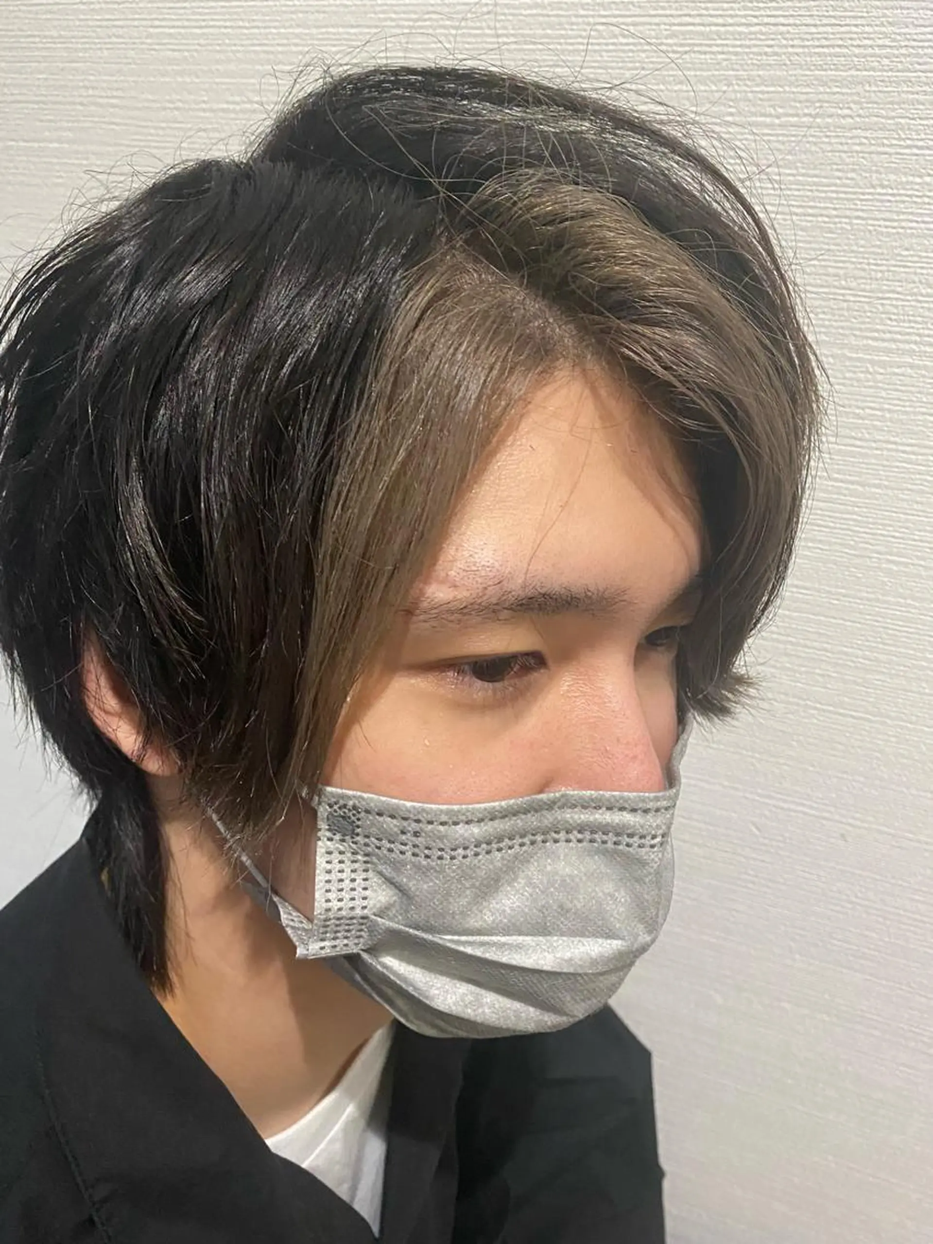 カラー メンズ メンズブリーチ ミストバング ブリーチ  フェイスフレーミング Linda　Hiro所属・坂下 麻梨奈のヘアスタイル