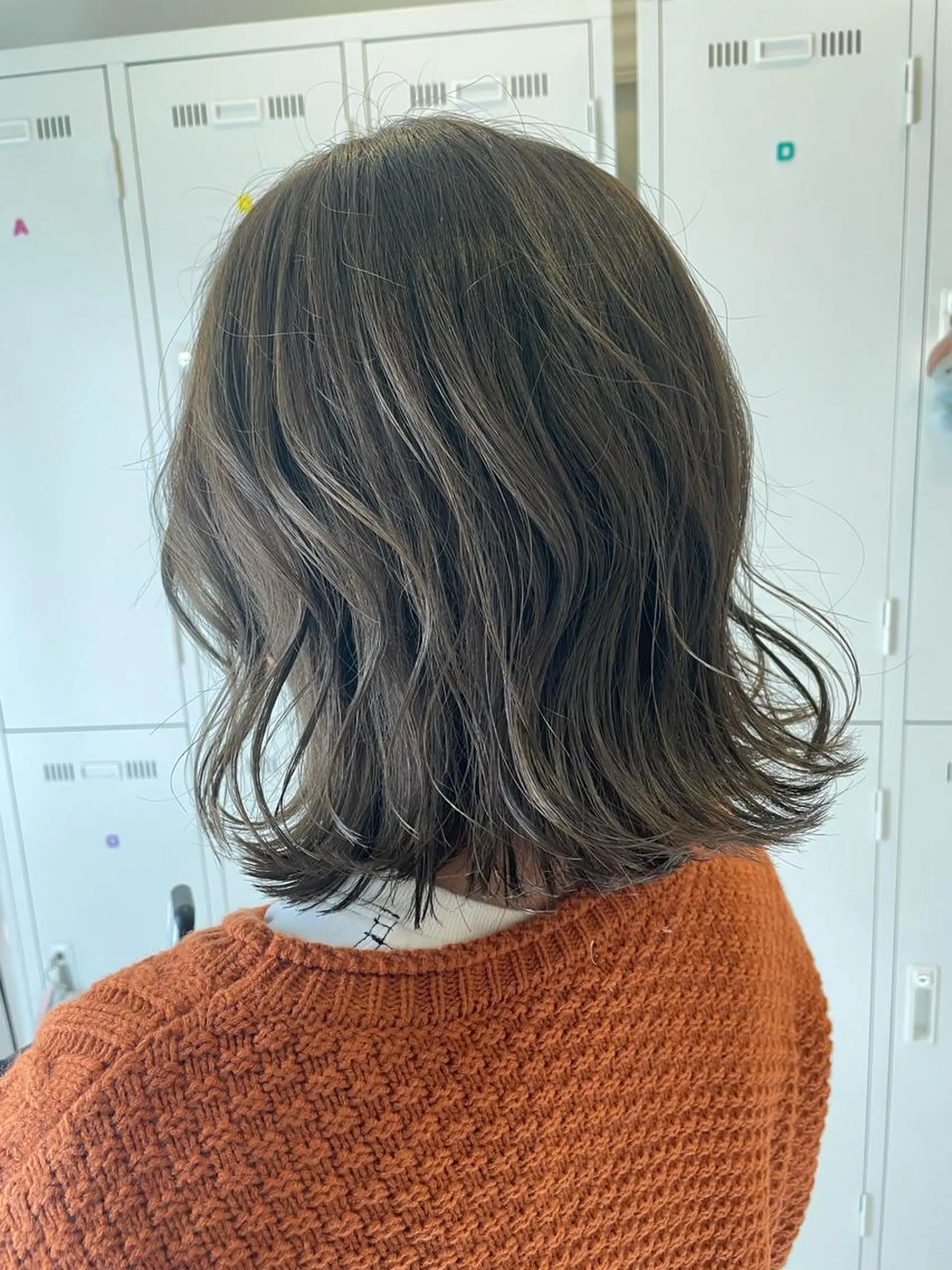 ミディアム カラー カット ヘアカラー トリートメント 池田 桃子のヘアスタイル