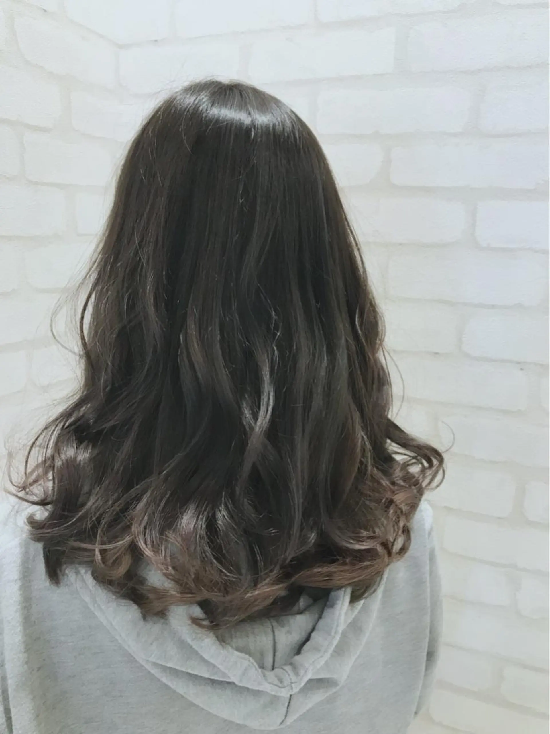 ミディアム ému エミュ　hair &spa所属・近藤 みゅうまのヘアスタイル