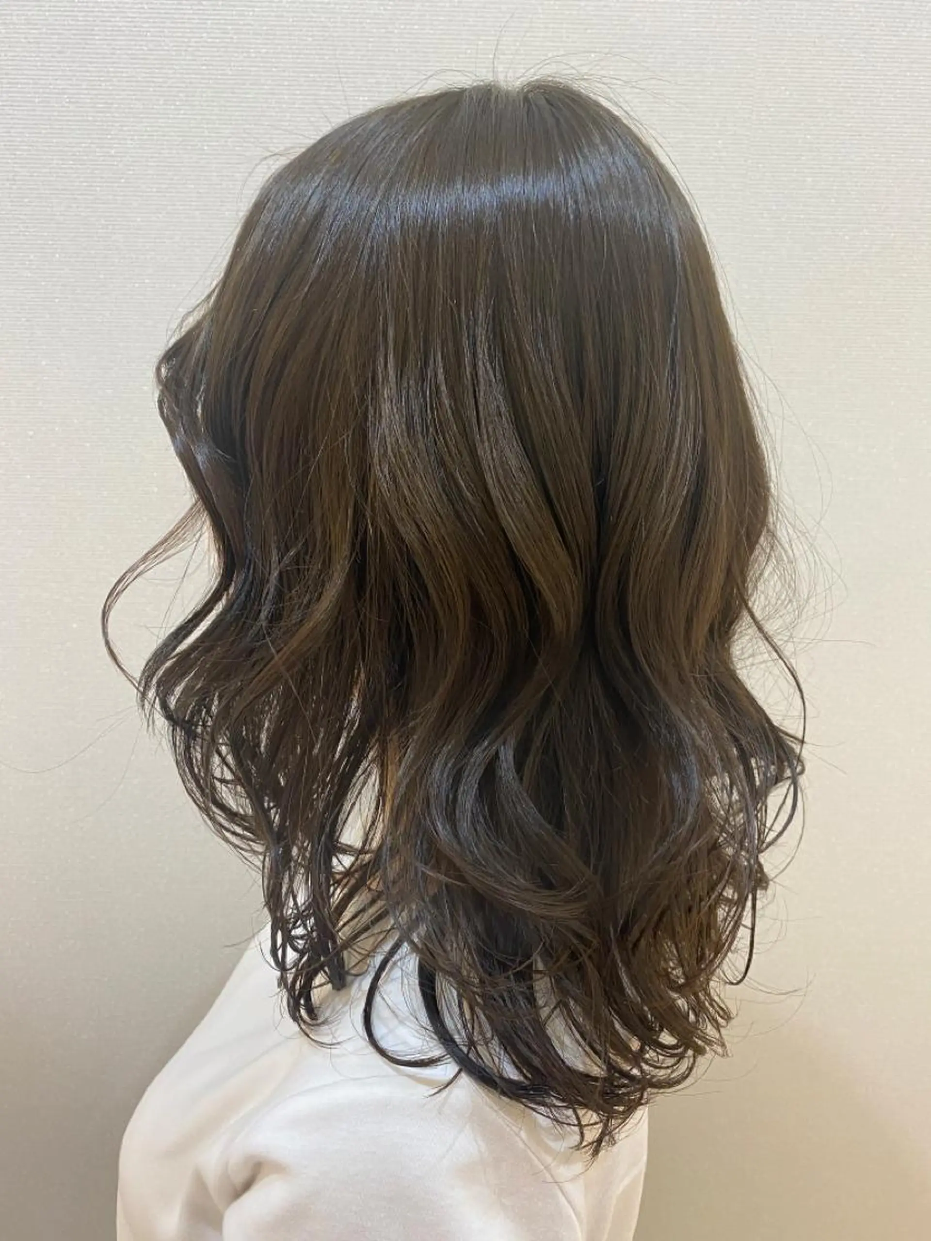 ミディアム カラー カット ヘアカラー トリートメント 💙美髪救世主💙 関華蓮のヘアスタイル