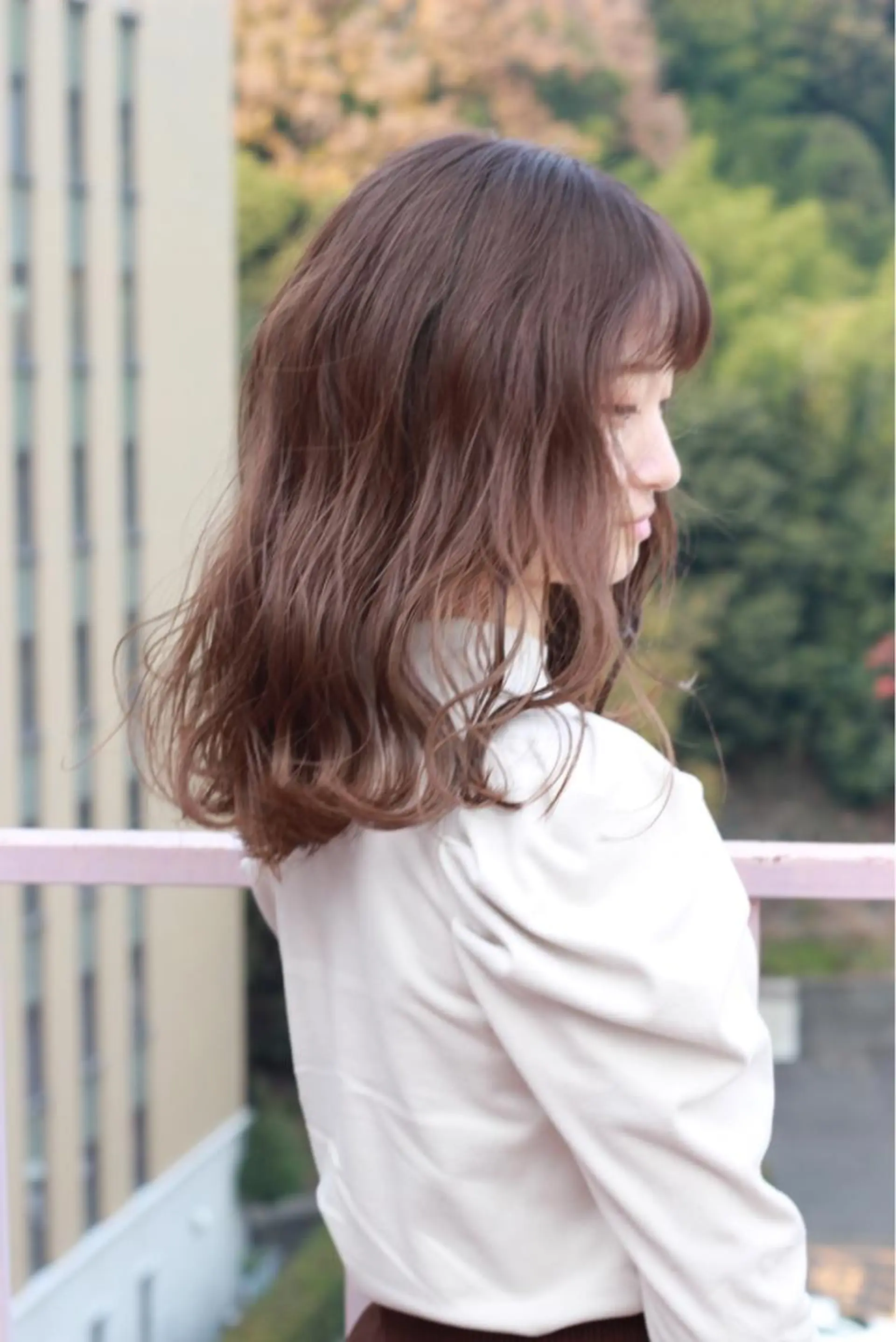 セミロング カラー ベージュカラー ミルクティーベージュ カット Viage （ビアージュ）のヘアスタイル