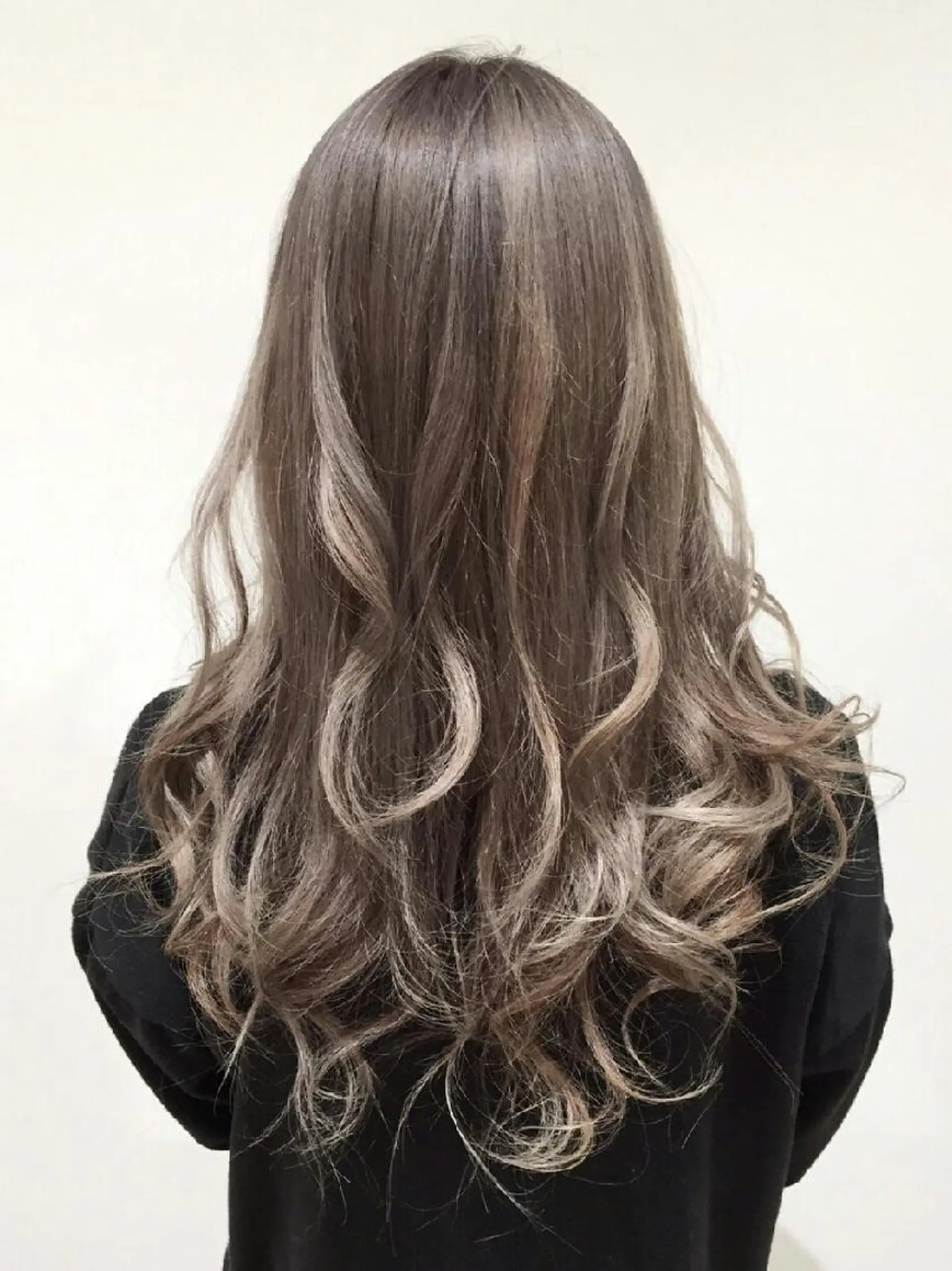 ミディアム セミロング ロング カラー ヘアアレンジ グレージュ 【髪質改善美容師】t occa茨木篠原健太のヘアスタイル