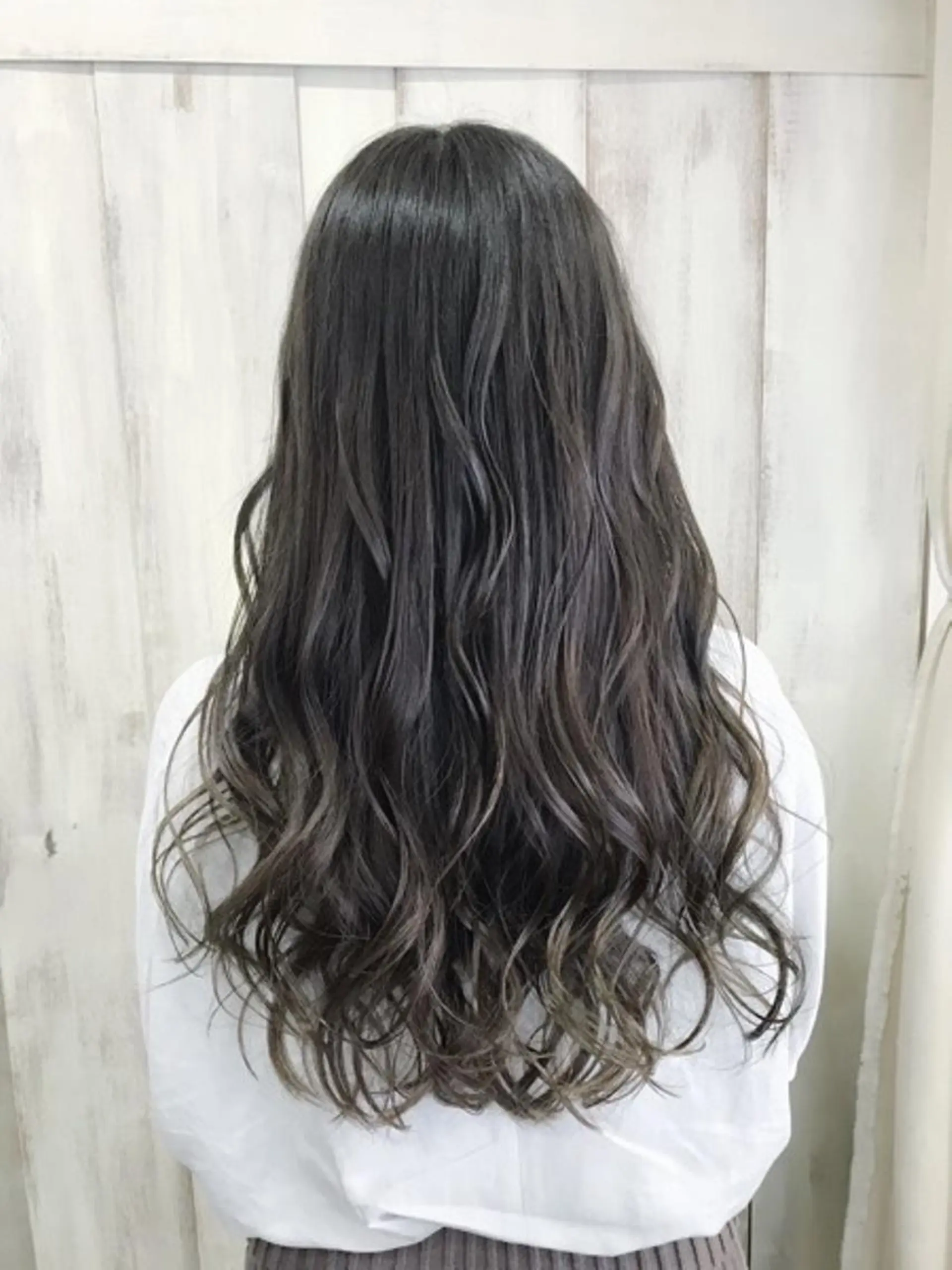 ロング カラー カット パーマ EARTH関内店 地主のヘアスタイル