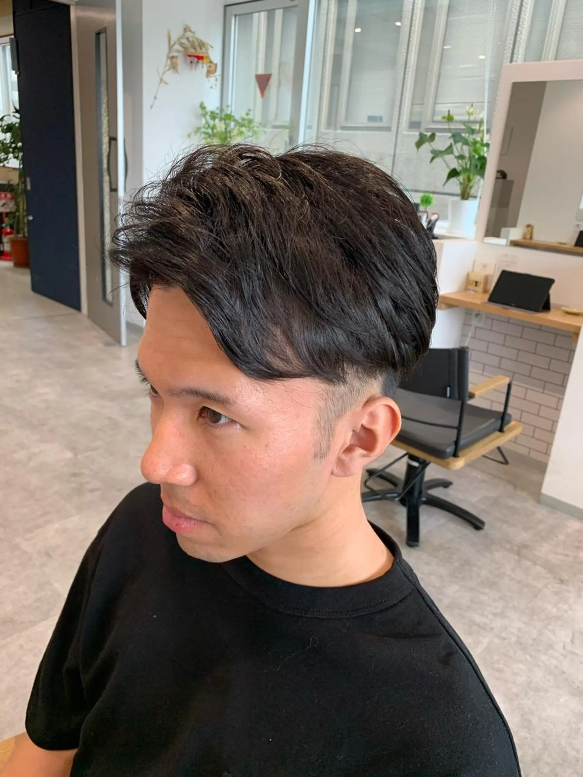 メンズ ヨシミ カズヤのヘアスタイル