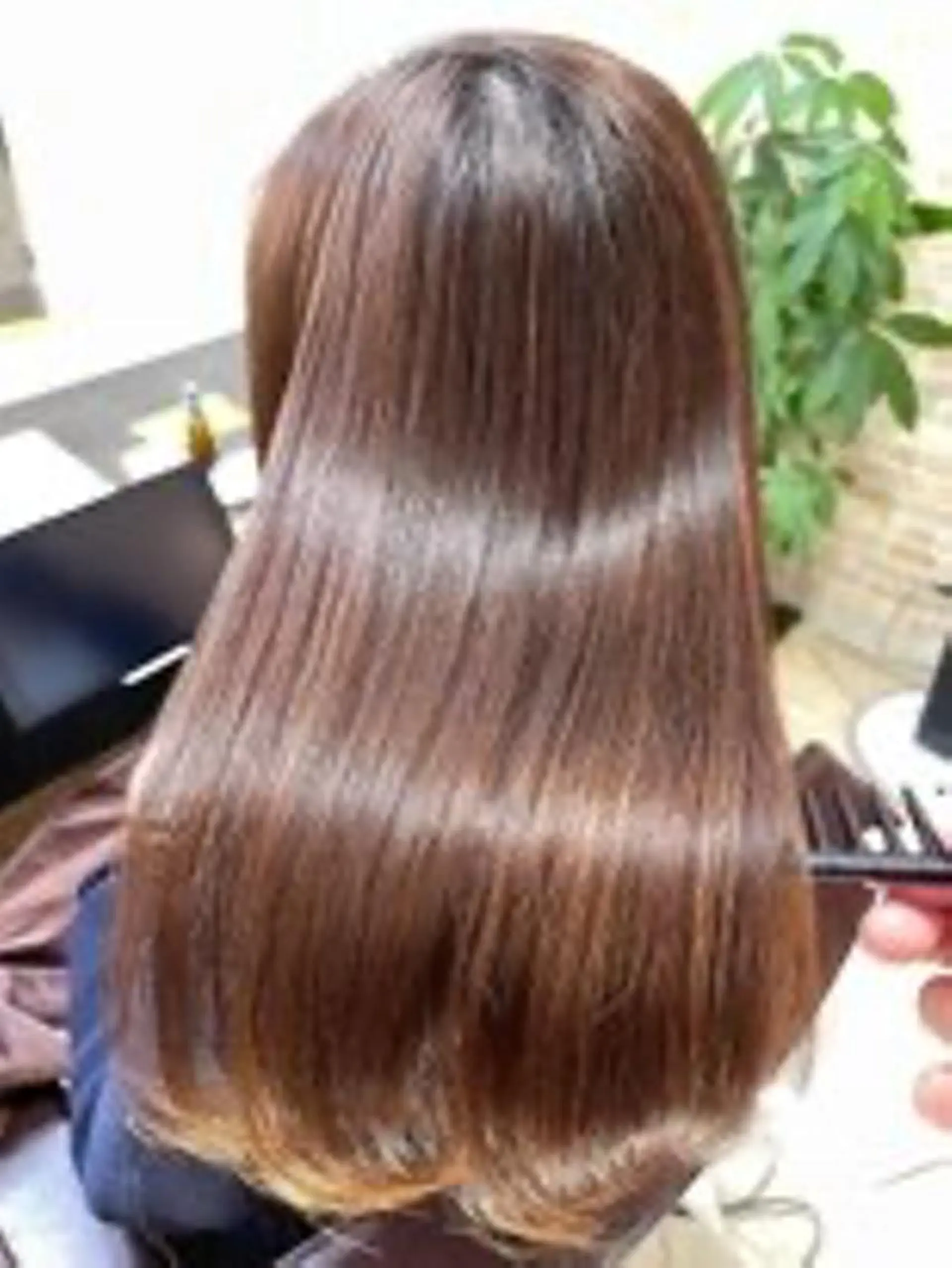 ミディアム ヘアカラー アフロートディル表参道店所属・艶髪カラー/レイヤー カット/表参道　寺崎のヘアスタイル