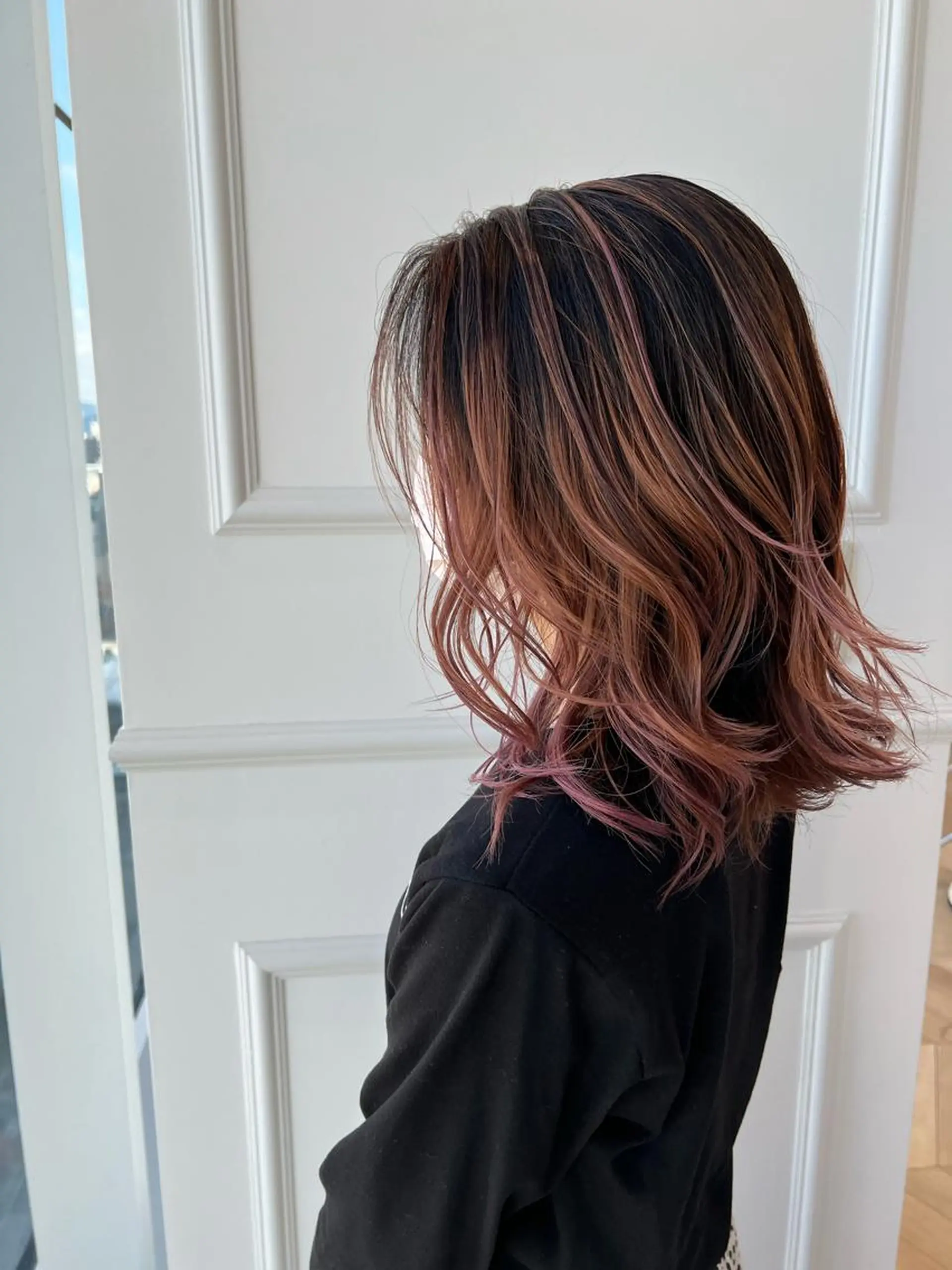 セミロング カラー ブリーチ 透明感カラー 髪質改善 トリートメント ブリーチカラー/ 岩破瑞希のヘアスタイル