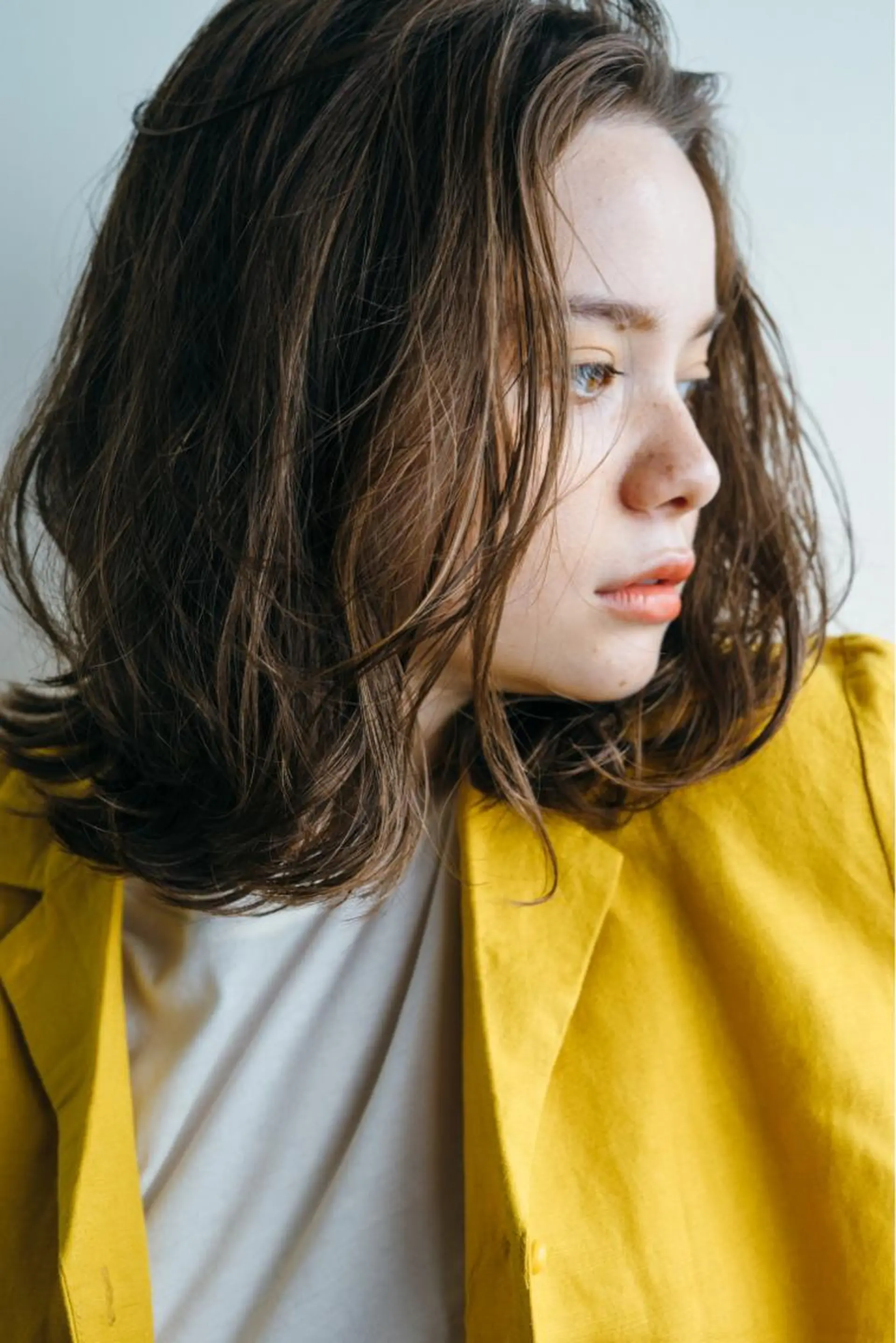 ミディアム カラー 切りっぱなしボブ ハイライトカラー ボブ ハイライト 新宿/美髪矯正 髪質改善/韓国風山本のヘアスタイル