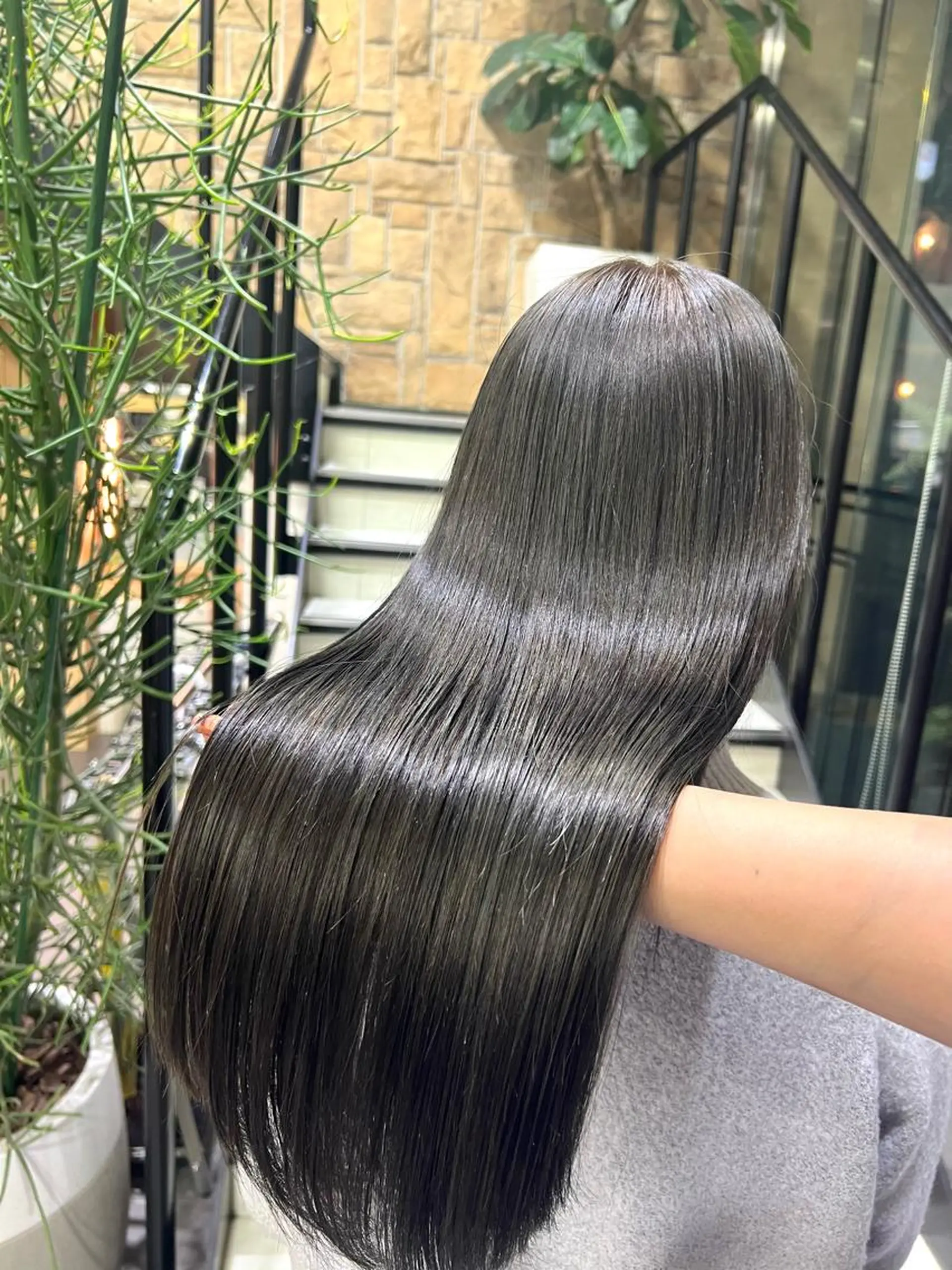 ミディアム 暖色ｶﾗｰ/ﾚｲﾔｰ ｶｯﾄ/Yunaのヘアスタイル