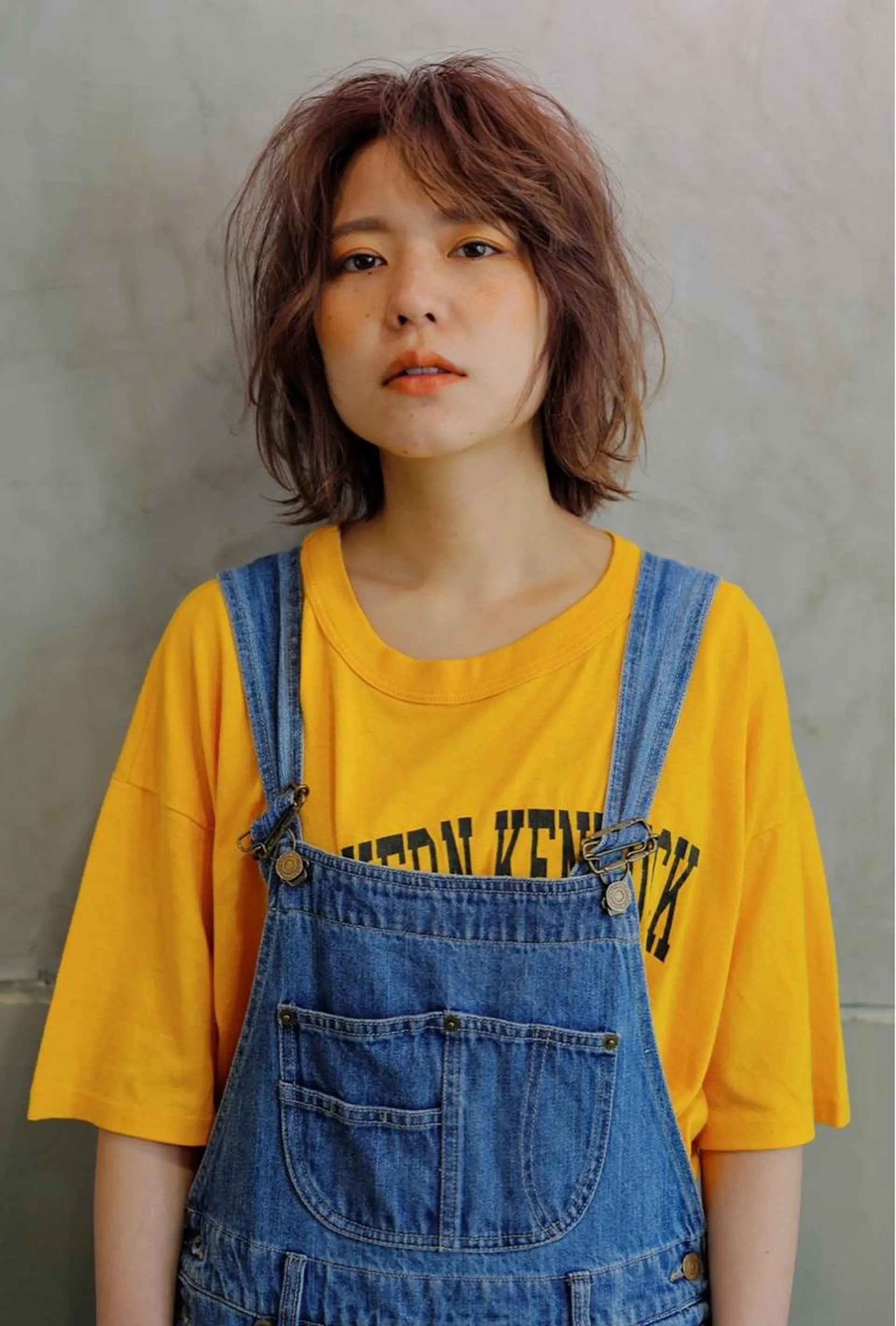 ミディアム パープルカラー カット ヘアカラー トリートメント さの あやねのヘアスタイル