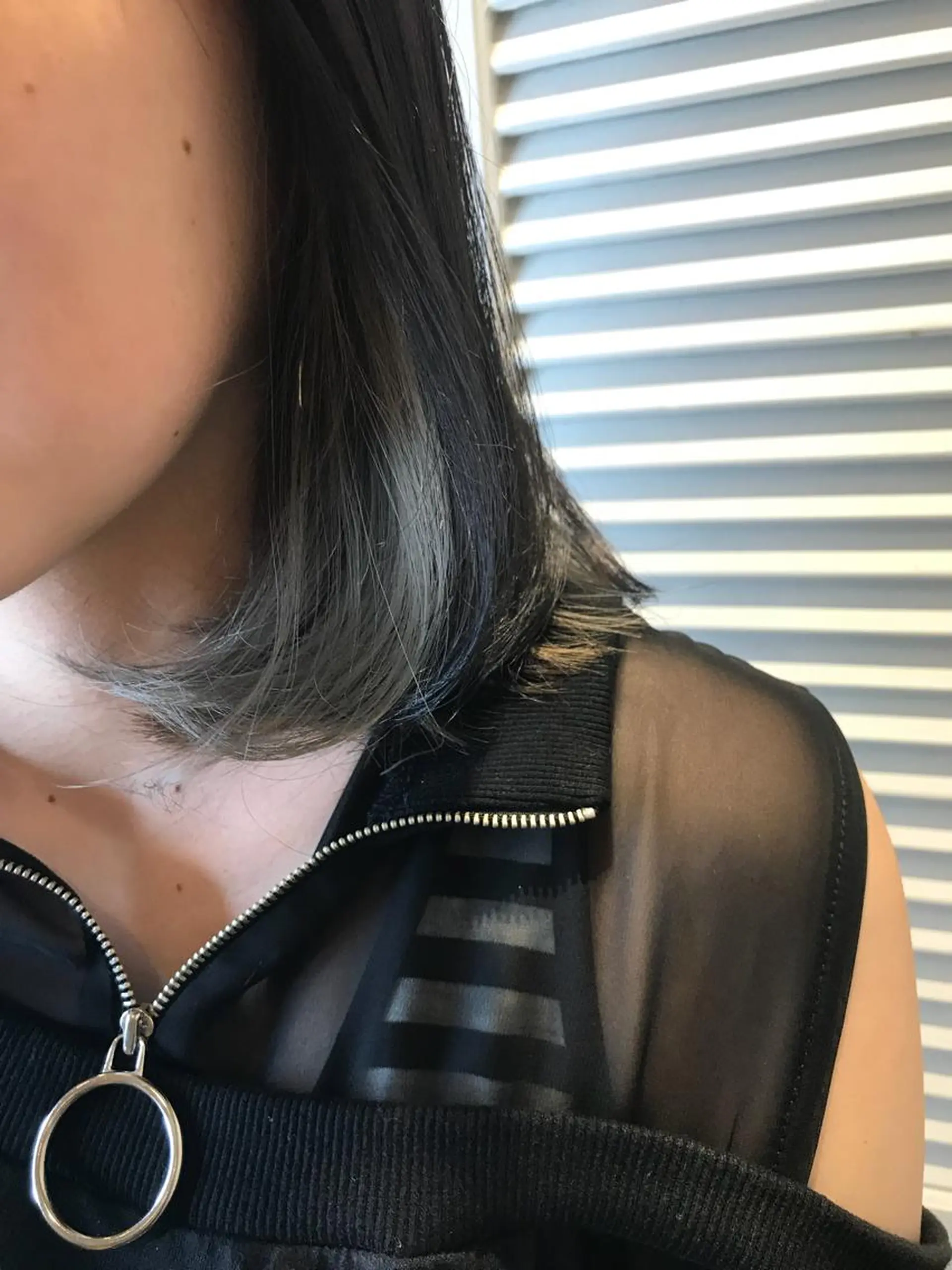 ミディアム 渋谷ハイトーン/ デザインカラー阿部のヘアスタイル