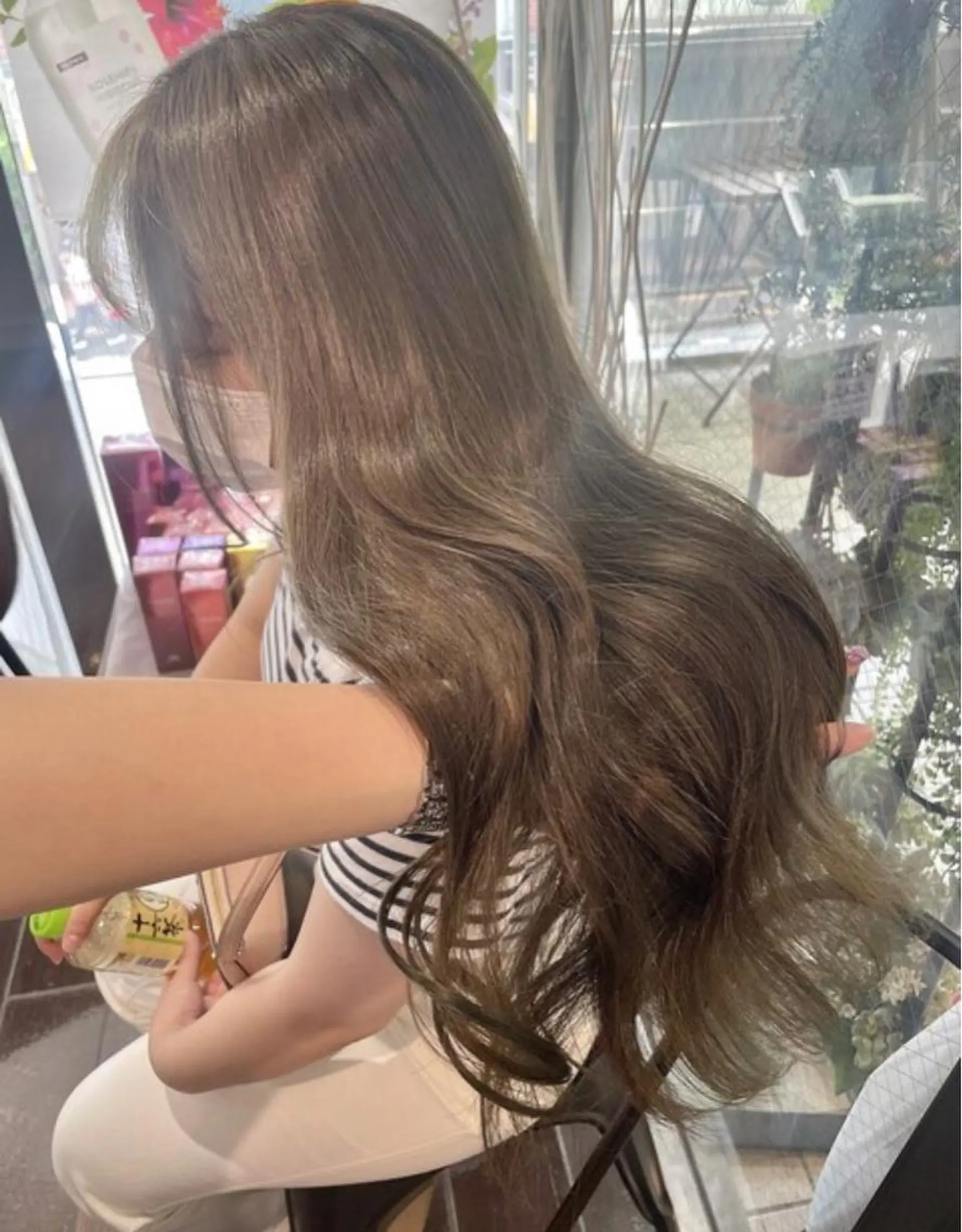 ロング カラー ハイトーンカラー 学生 ヘアカラー 酸性ストレート 🤍🎀honokaのヘアスタイル