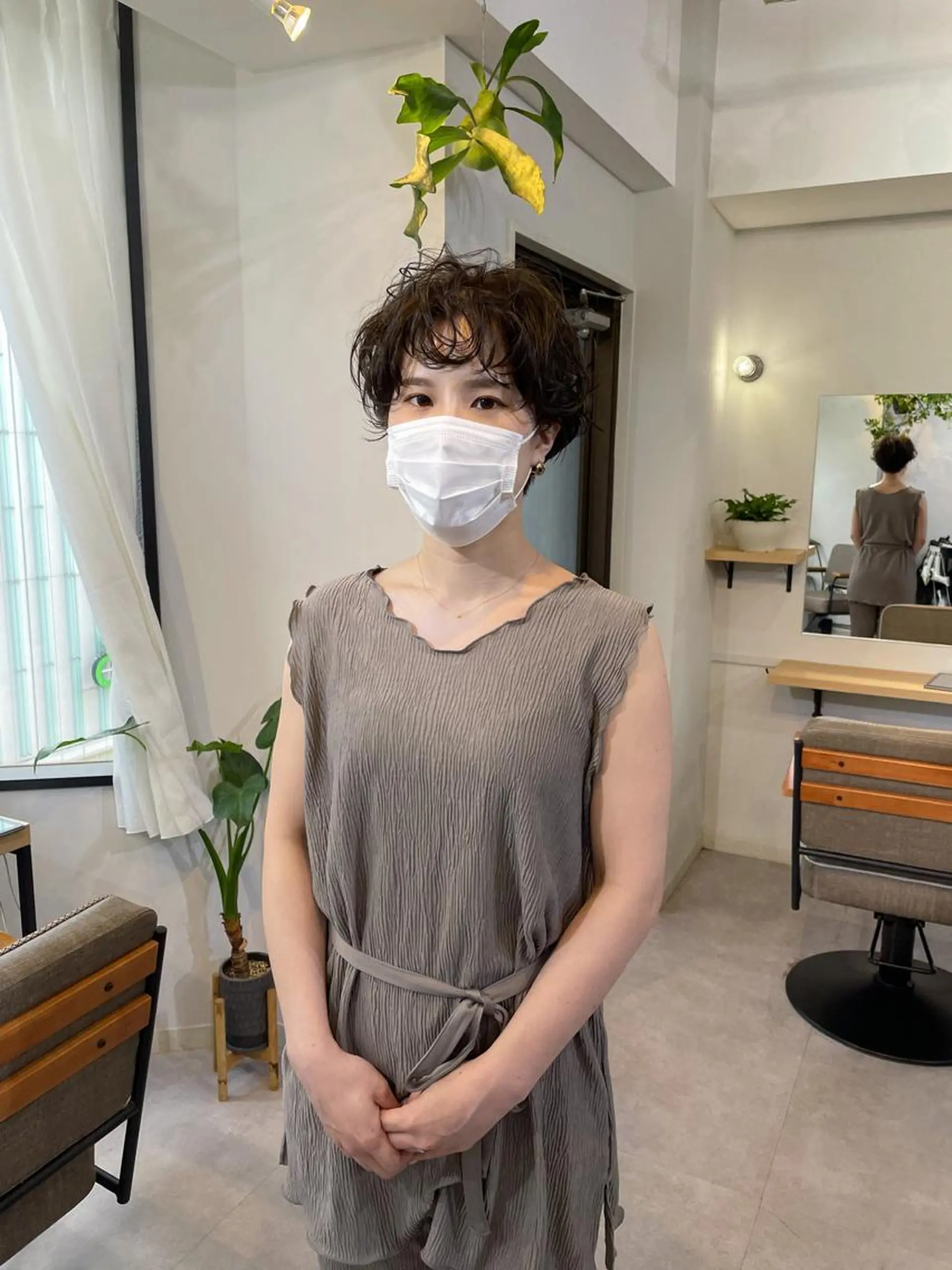 ショート カラー パーマ ショートヘア カット ヘアカラー トリートメント レイヤーパーマ＊ 顔まわり似合わせのヘアスタイル