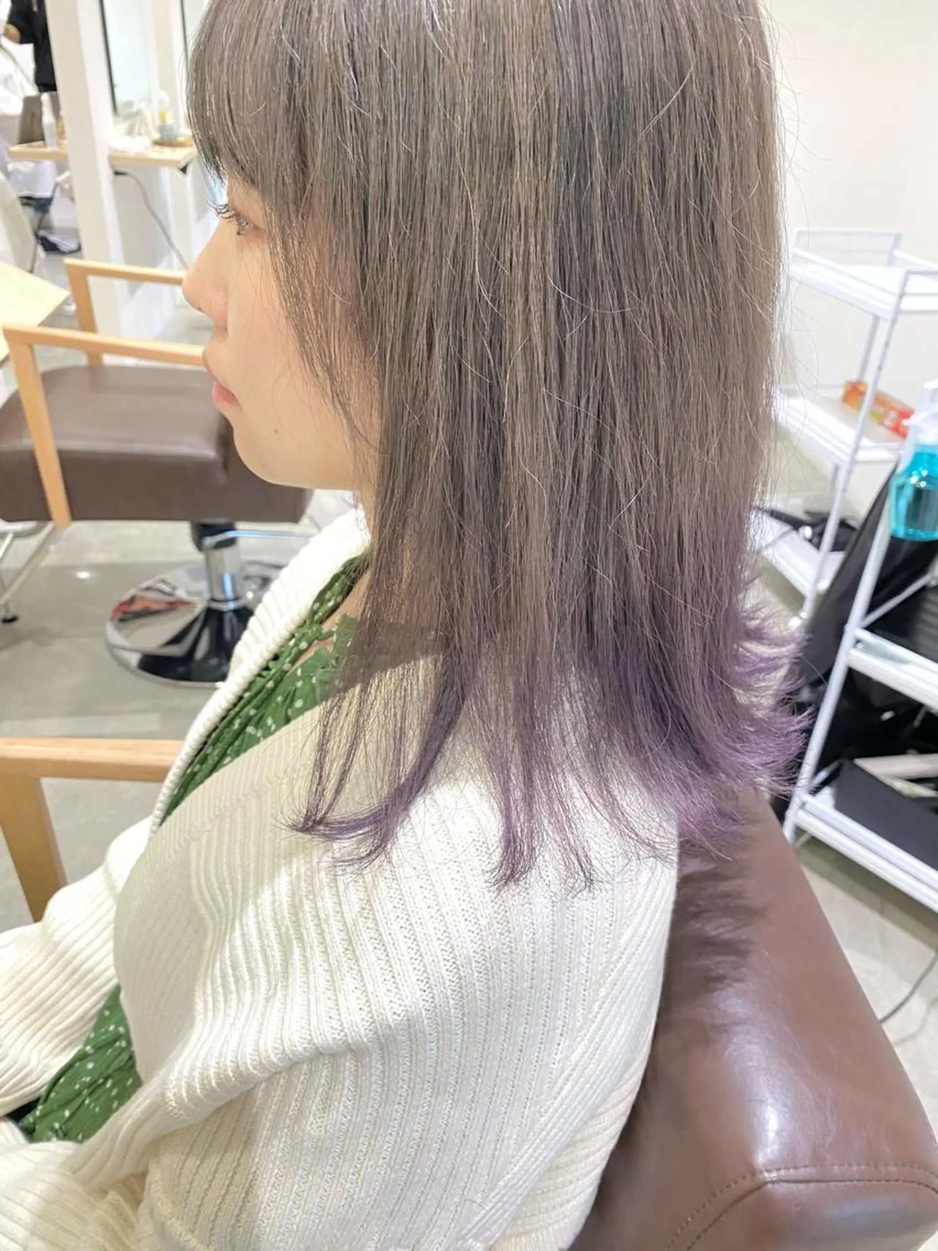 ミディアム カラー ミディアムパーマ バレイヤージュ ブリーチ ダブルカラー イヤリングカラー ブリーチなしWカラー /酸性ストレート河本のヘアスタイル