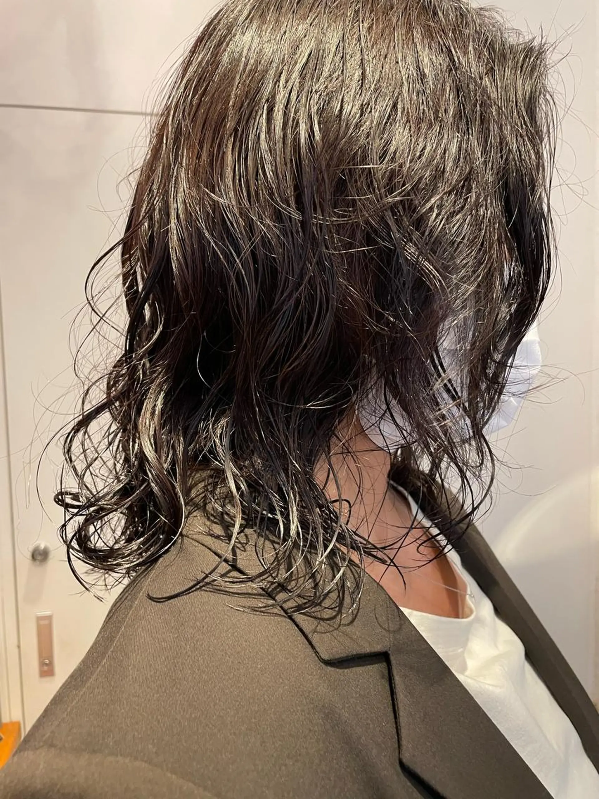 ミディアム パーマ レイヤー／似合わせ TAKUYAのヘアスタイル