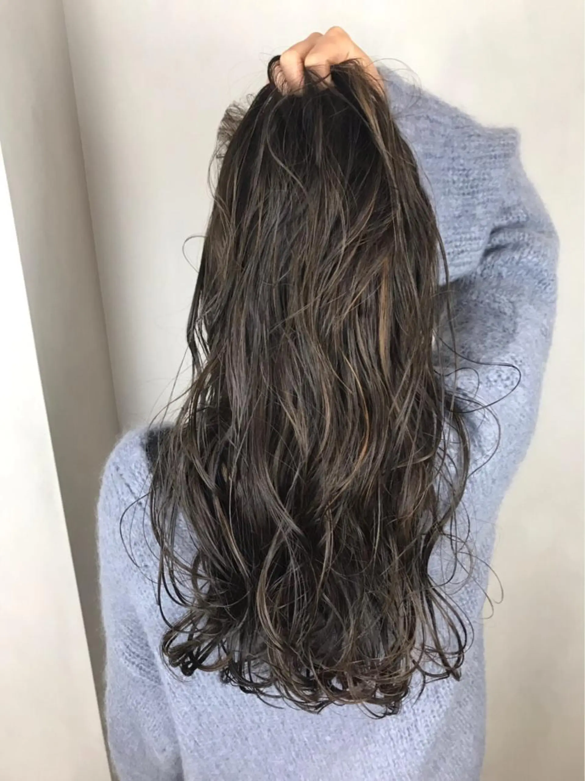 ロング カラー アディクシーカラー ハイライトカラー ハイライト カット ヘアカラー トリートメント L’atelier BROCANTE (ラトリエ ブロカント)所属・BROCANTE立川 karasawa.nのヘアスタイル