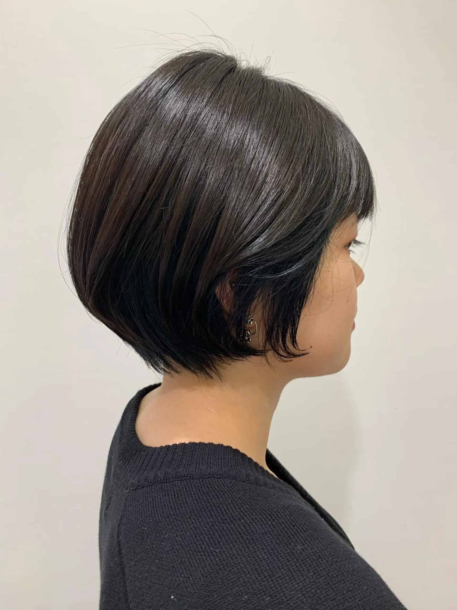 ショート カラー ヘアカラー SALOWIN新宿三丁目 Frente店所属・薄田 珠美のヘアスタイル