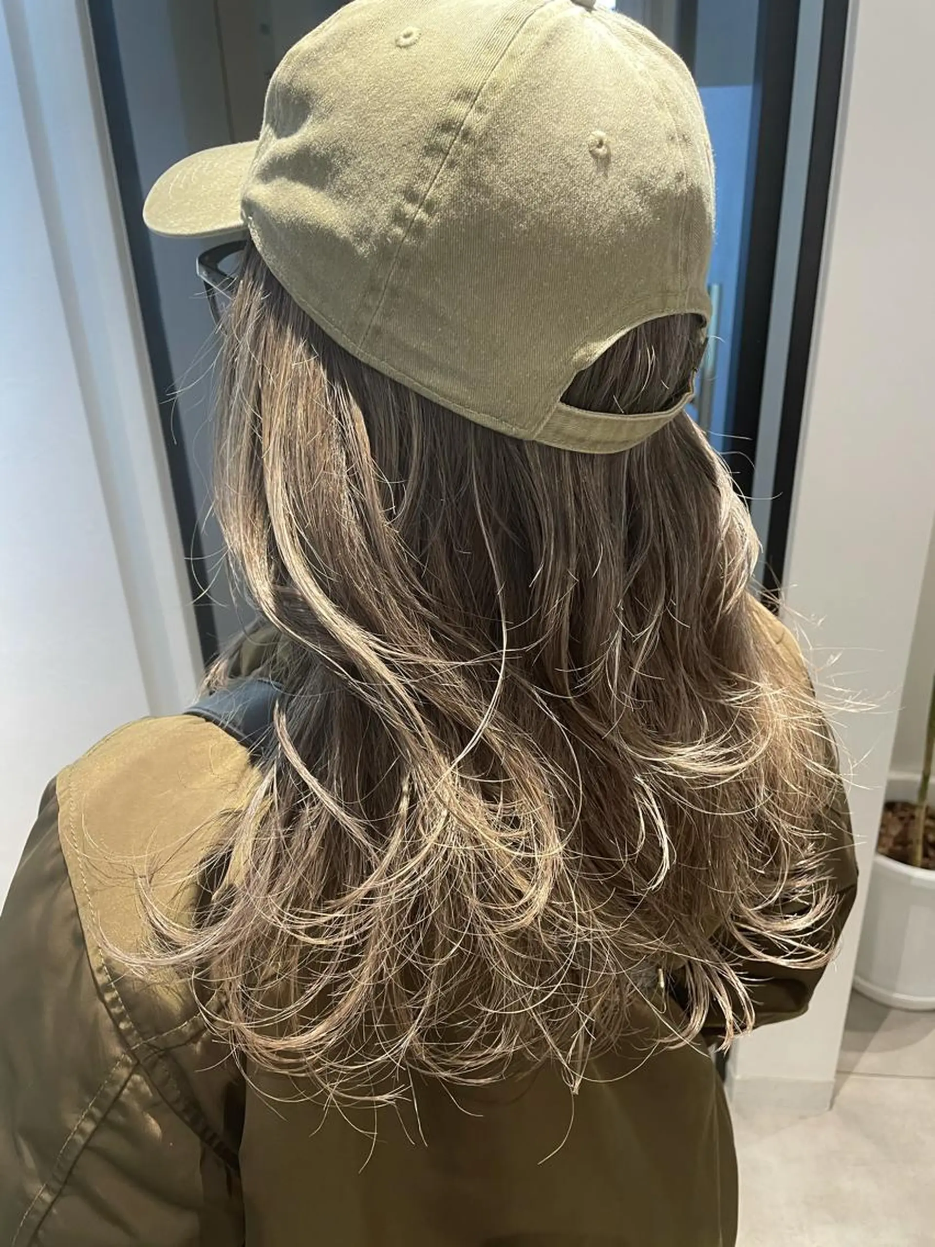 ロング カラー カット ヘアカラー arrow🖤 もえみのヘアスタイル