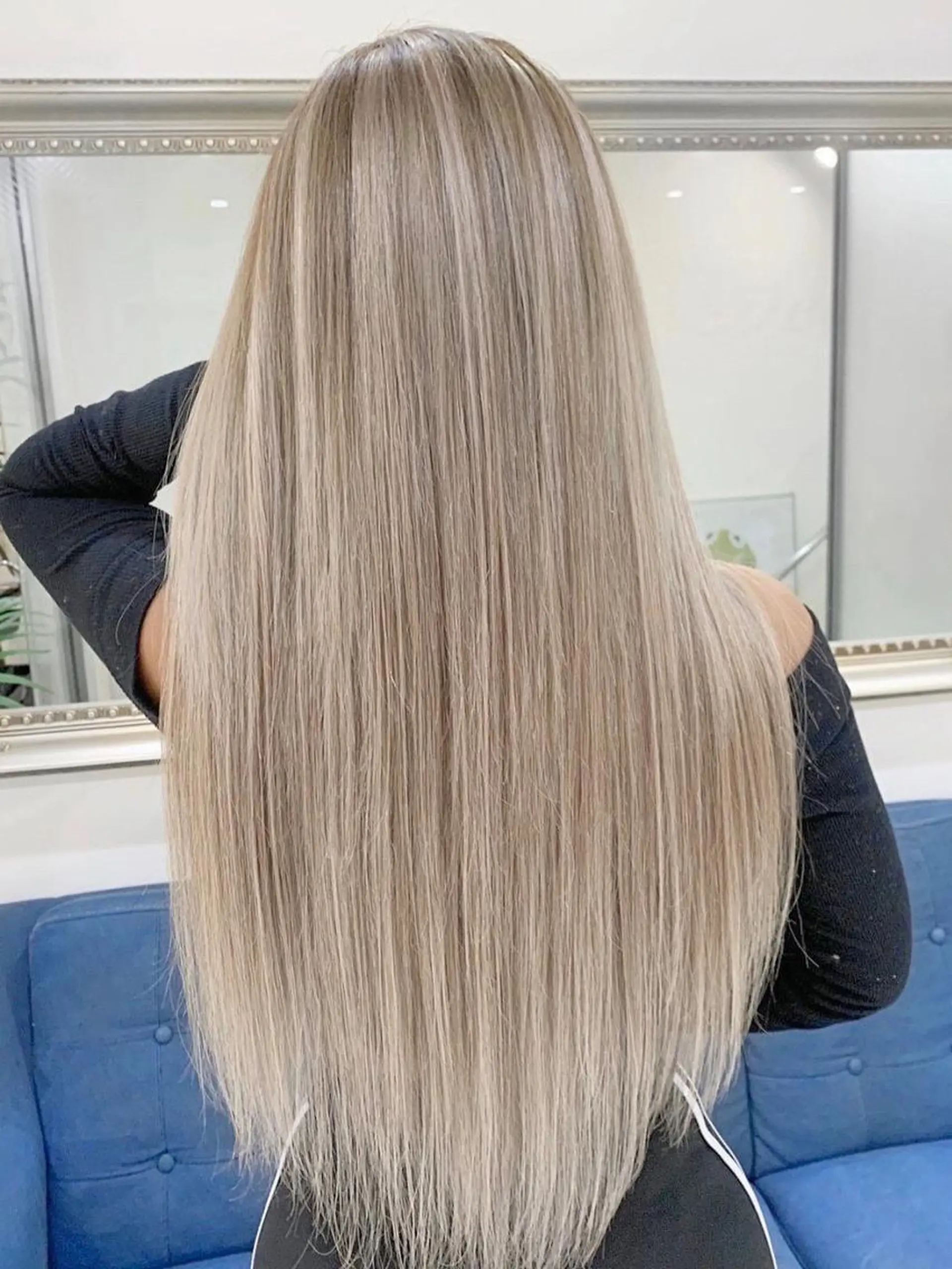 ロング カラー ヘアアレンジ Device ディバイスのヘアスタイル