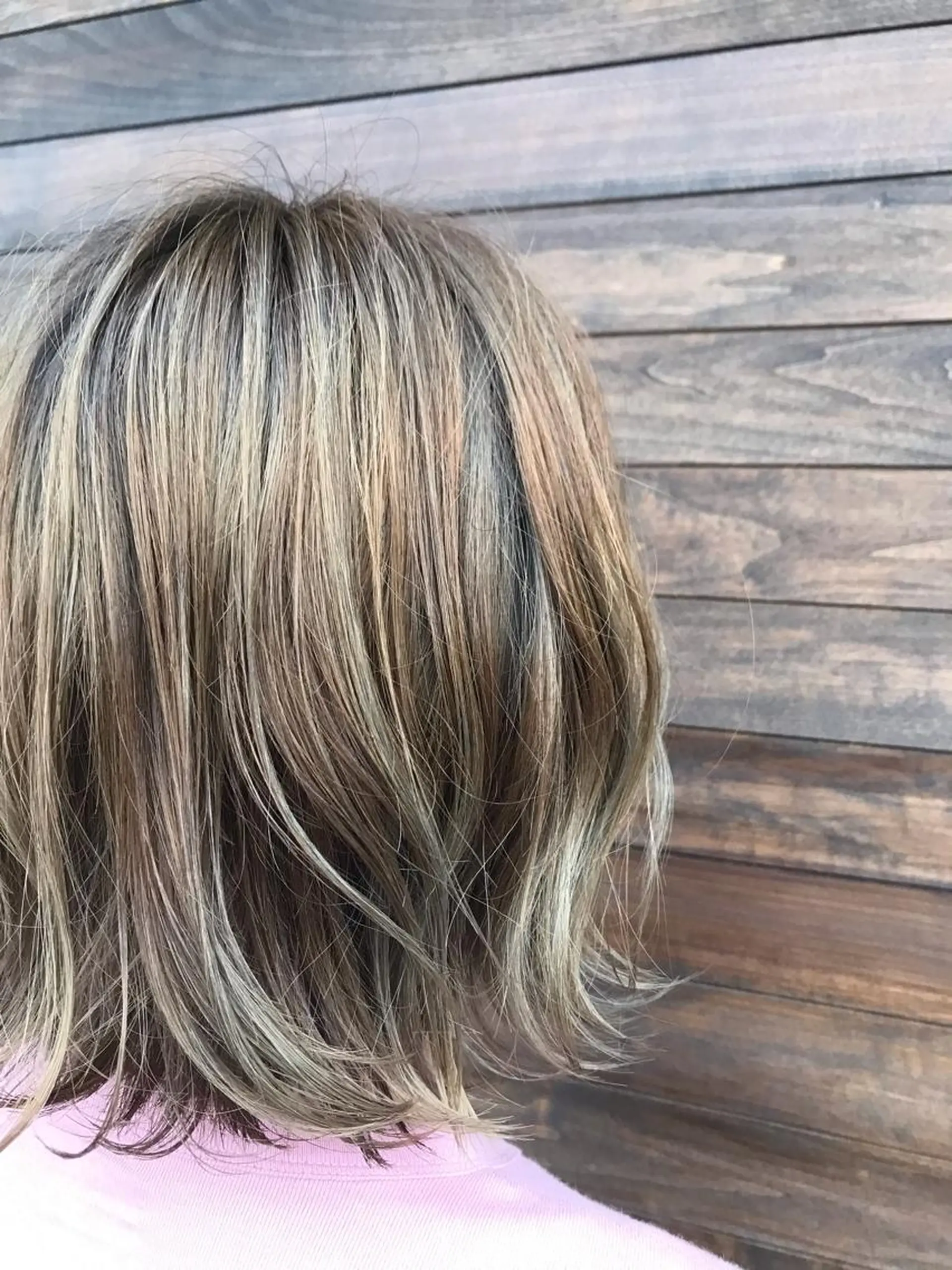 ミディアム カラー 大内 郁のヘアスタイル